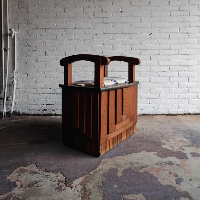 Hallway stool Amsterdamse School 4.png