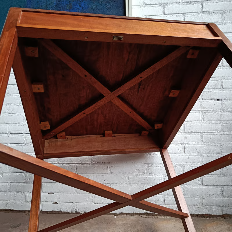 Sidetable Huizinga, meubelfabriek 'Nederland' 3.png