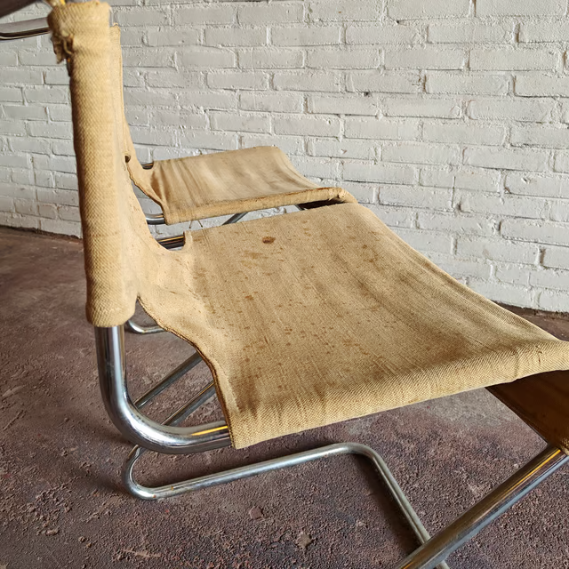 Pascal Mourgue Biscia chairs with canvas seats 10.png