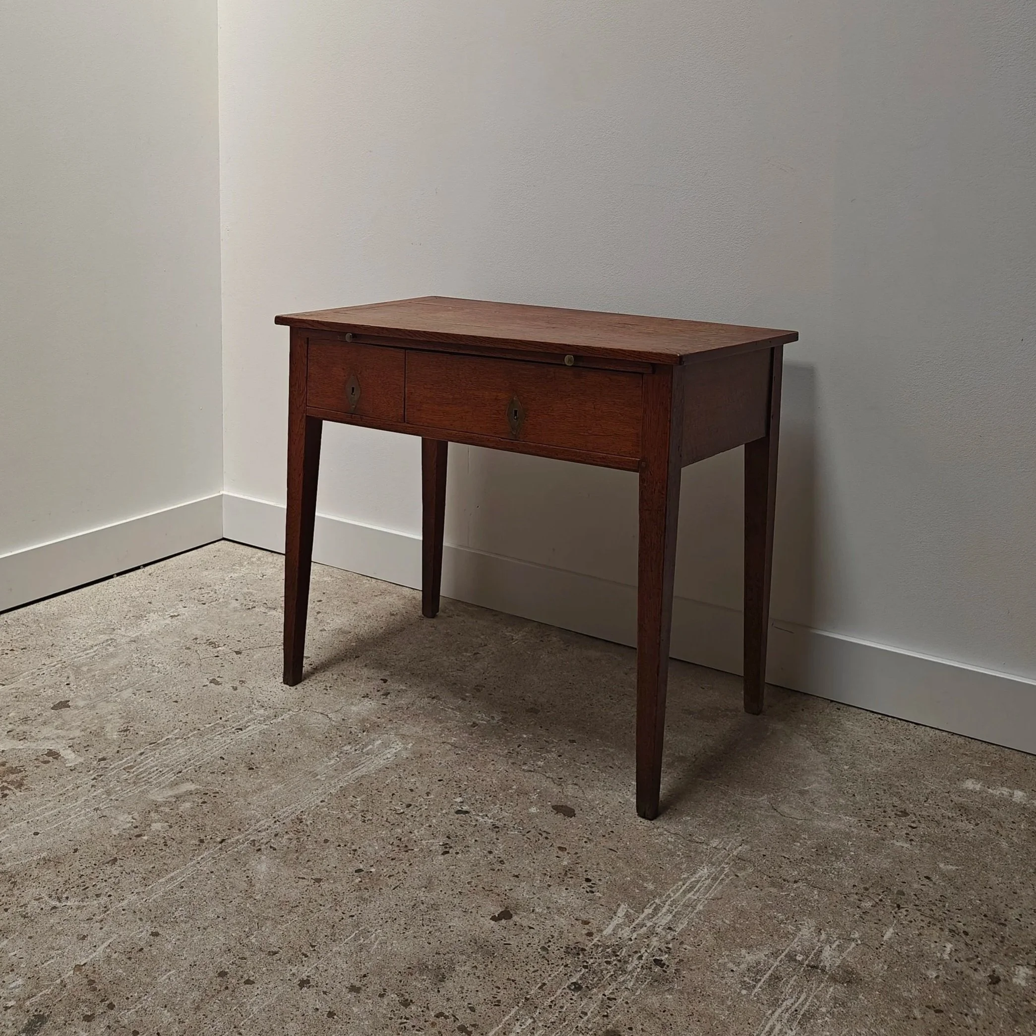 Early French dairy table