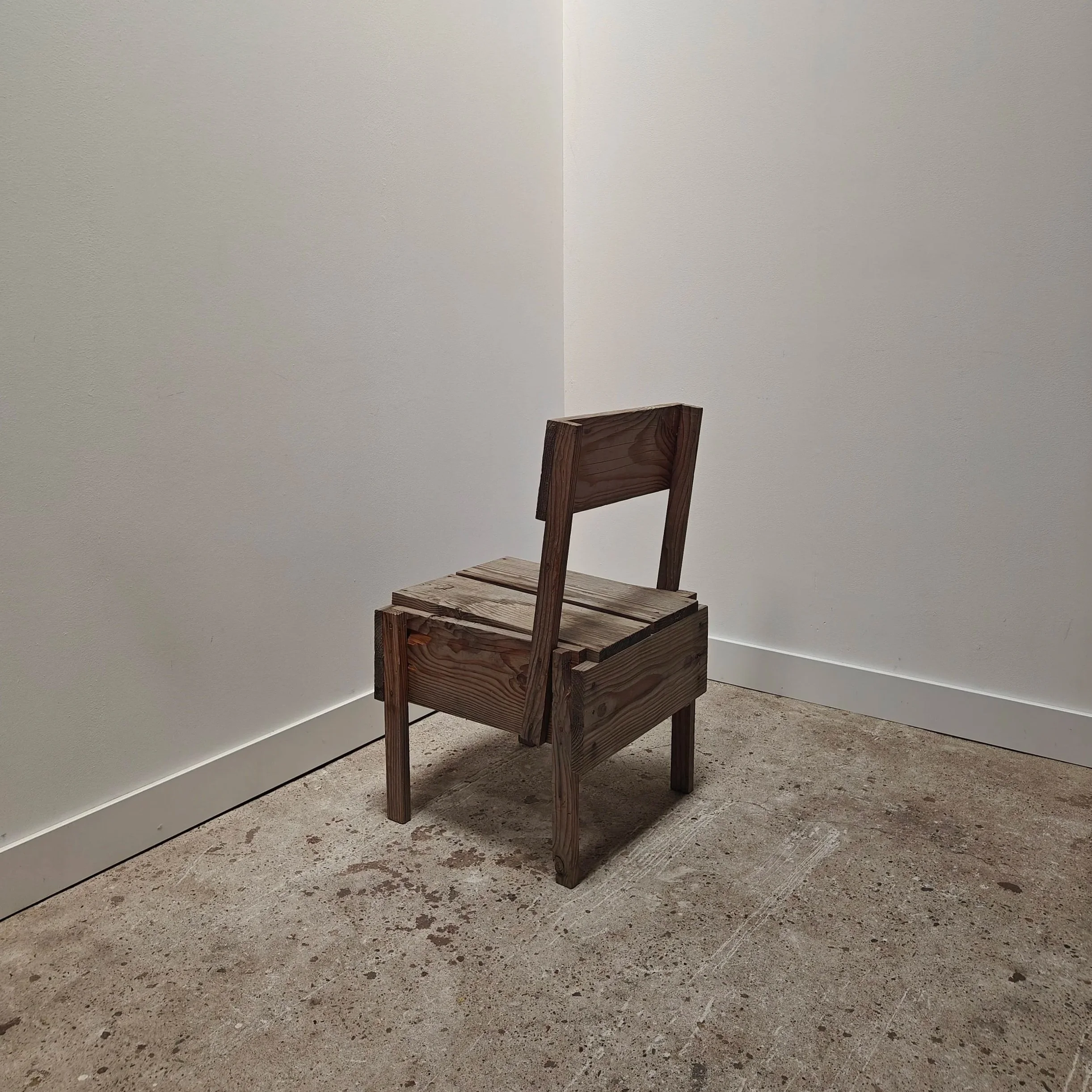 studio-made+%27sedia+1%27+chair%2C+based+on+the+design+by+Enzo+Mari+6.jpg