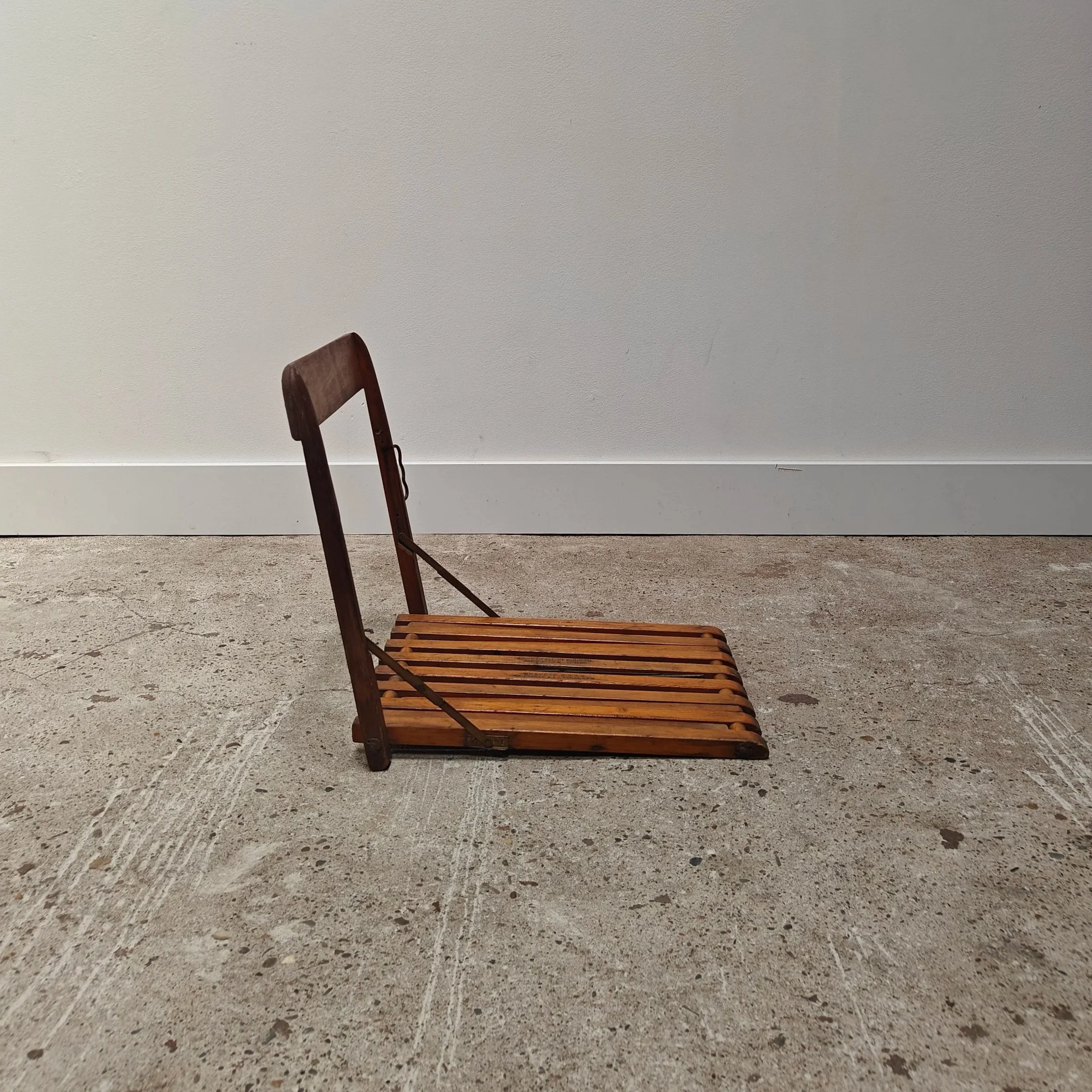 French+folding+park+chair+from+the+1930s+4.jpg