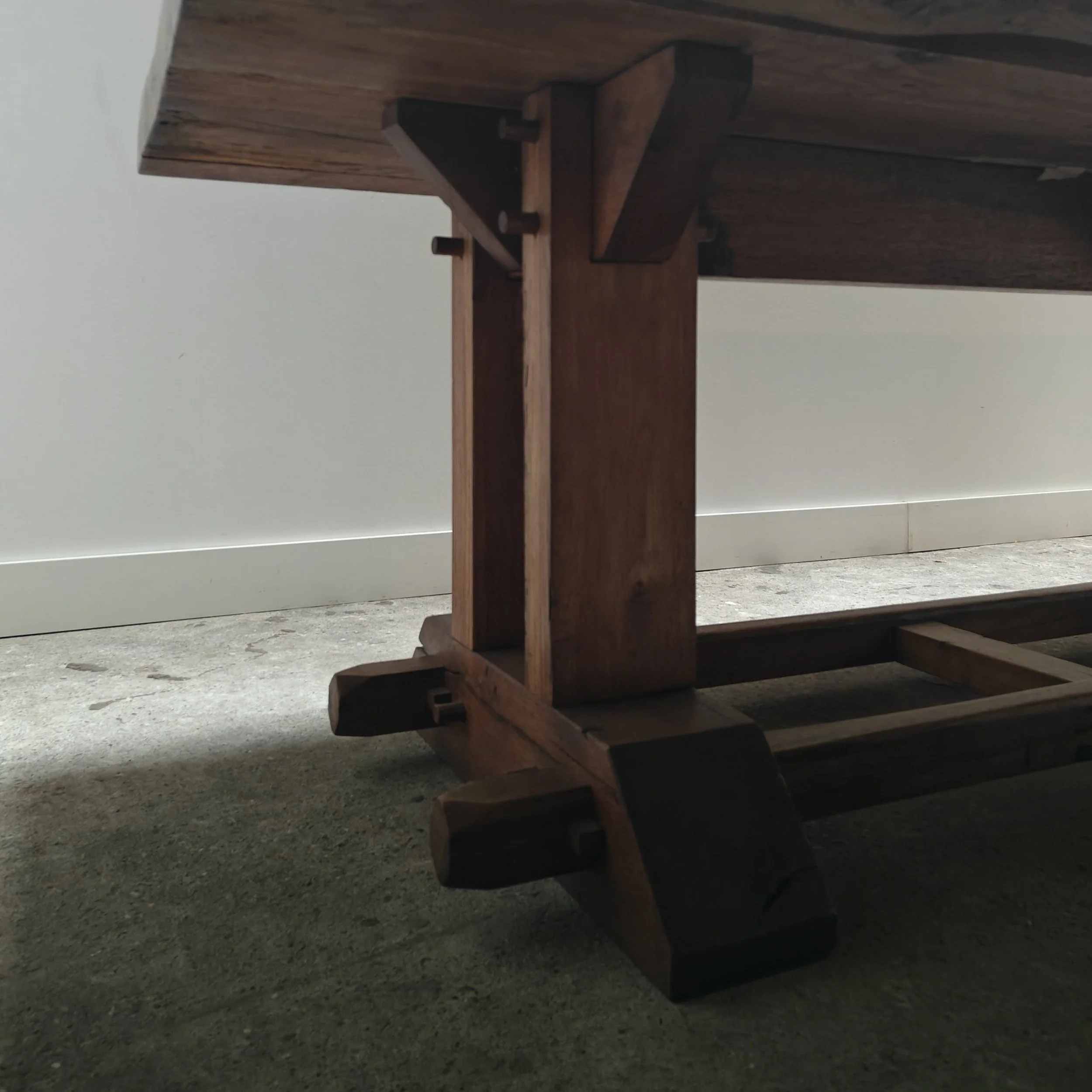 Custom solid dining table 247x87 h76 3.jpg