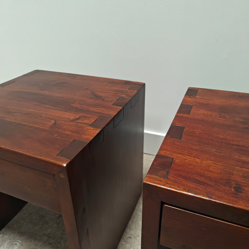 Bedside cabinets 4.png