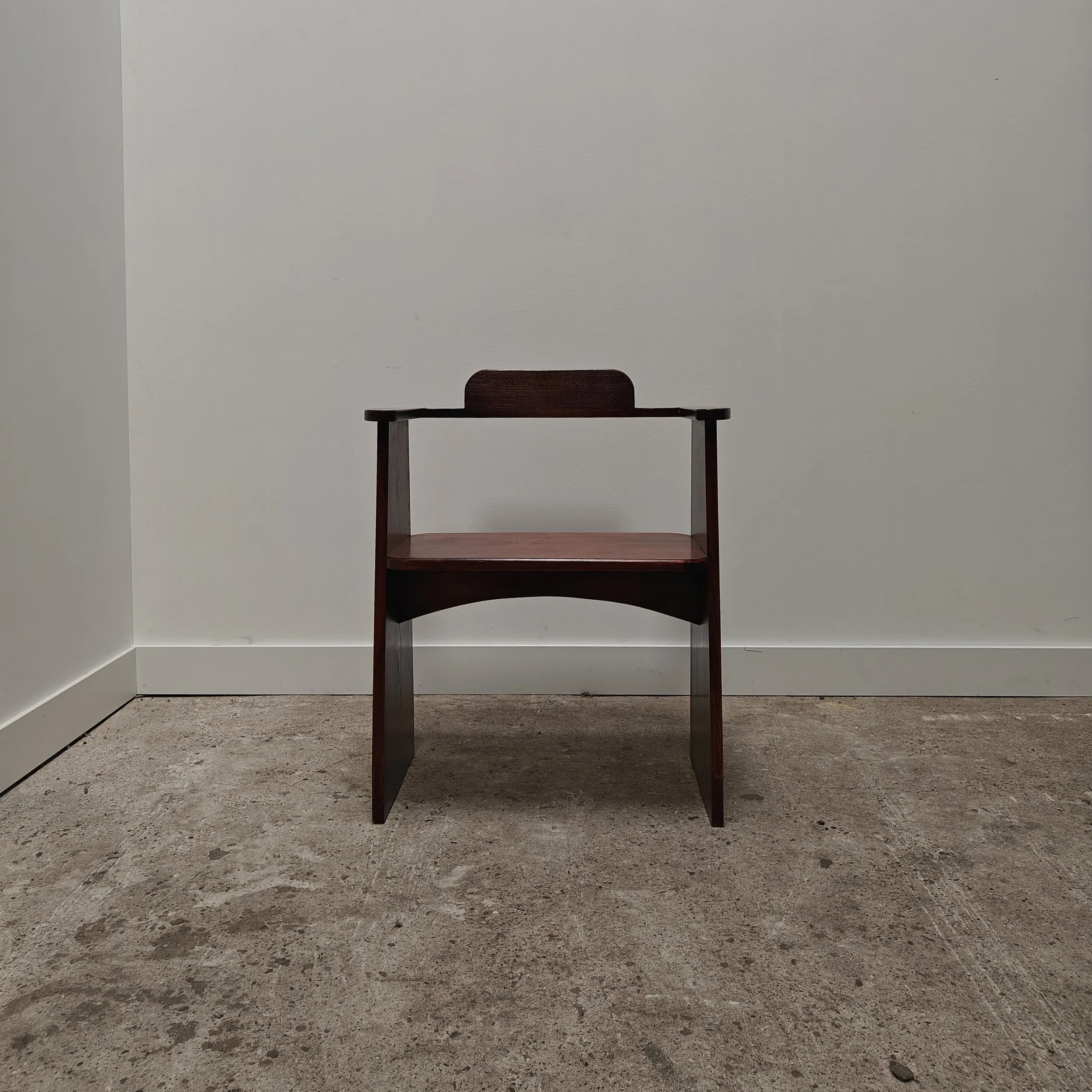 Sculptural side chair with slim backrest 4.jpg