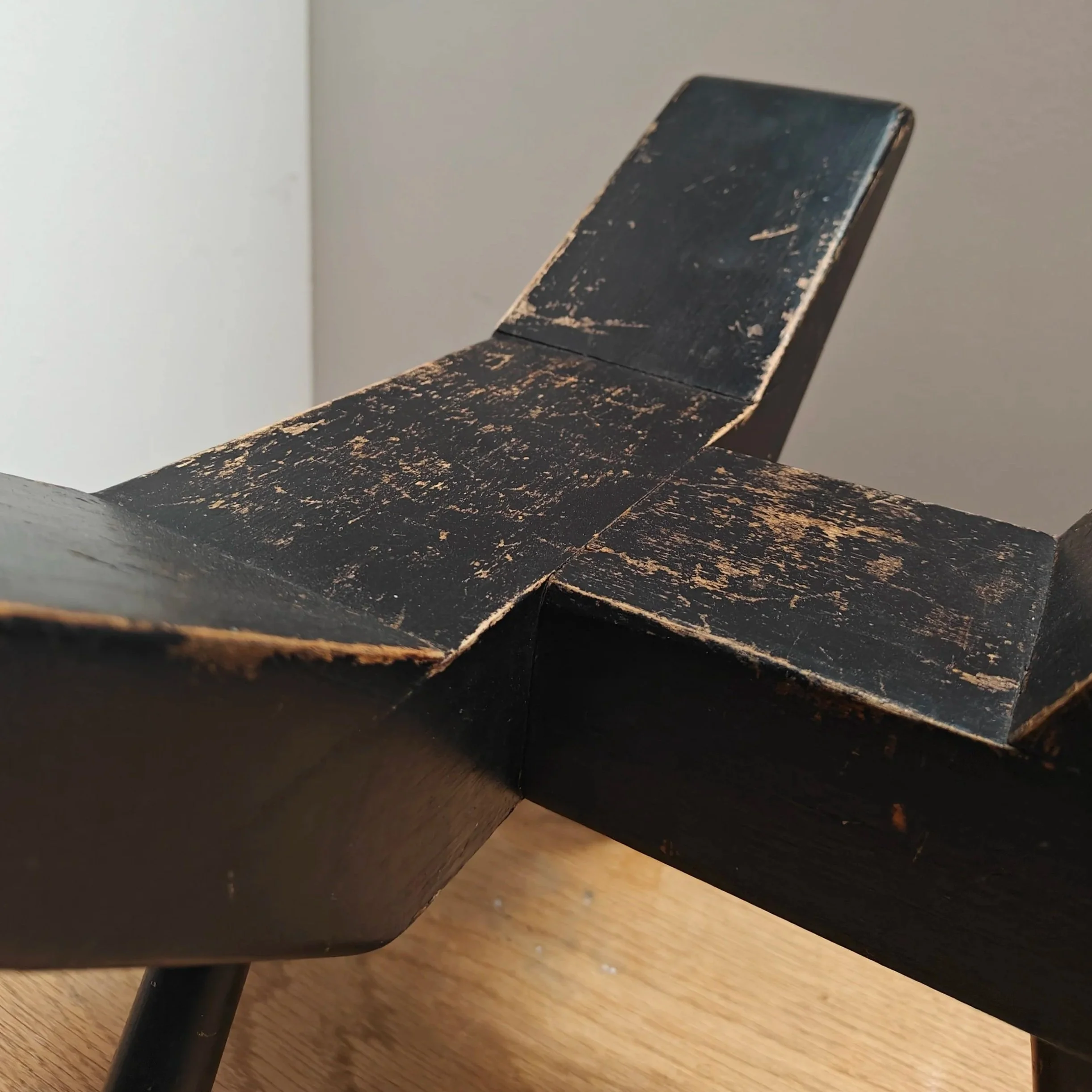 Modernist+sculptural+black+stool+8.jpg