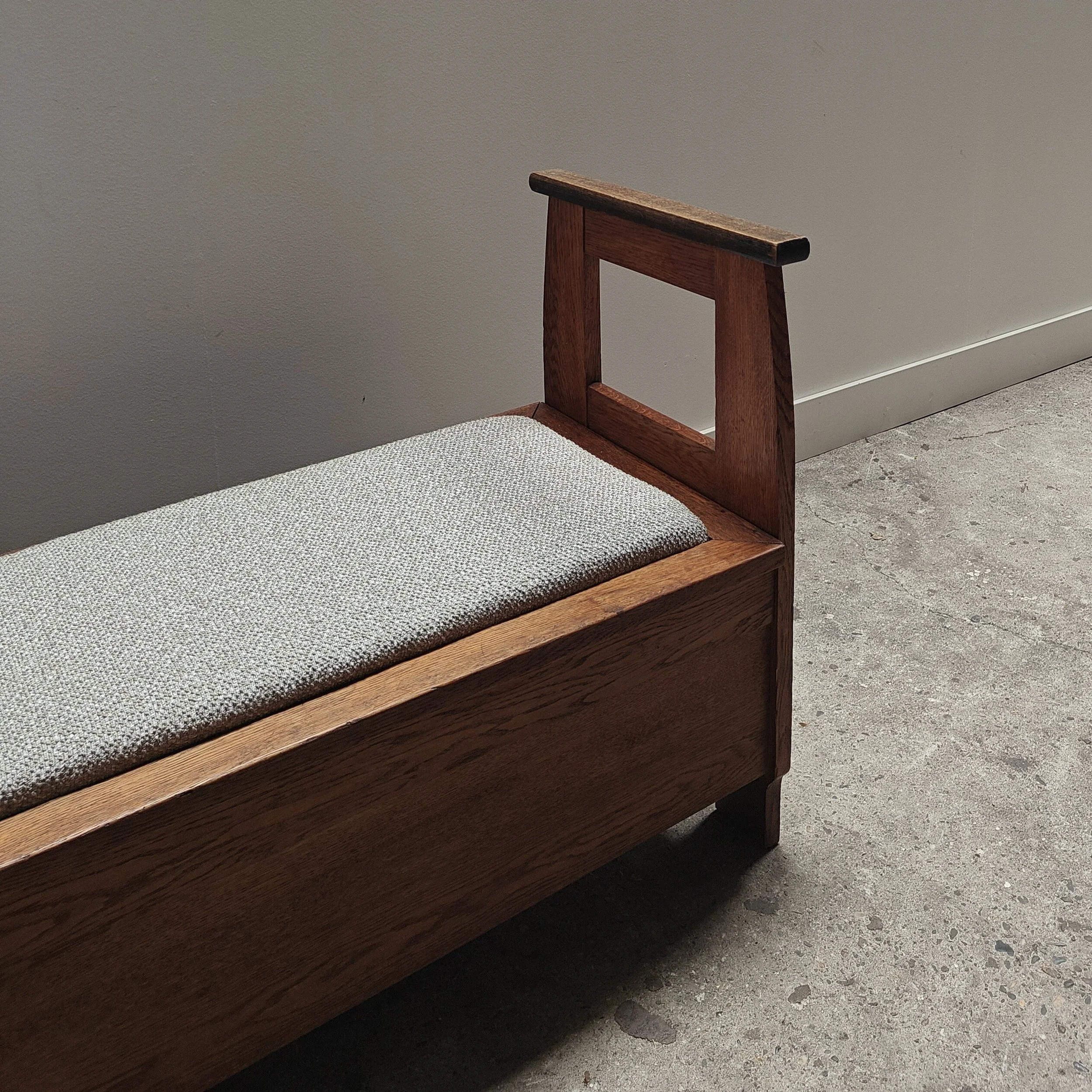 Rare Haagse school bench with storage space 3.jpg