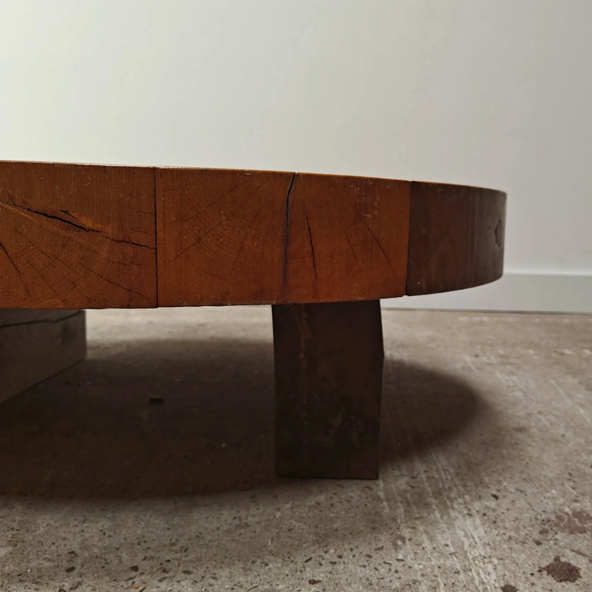 Solid+oak+round+coffeetable+8.jpg