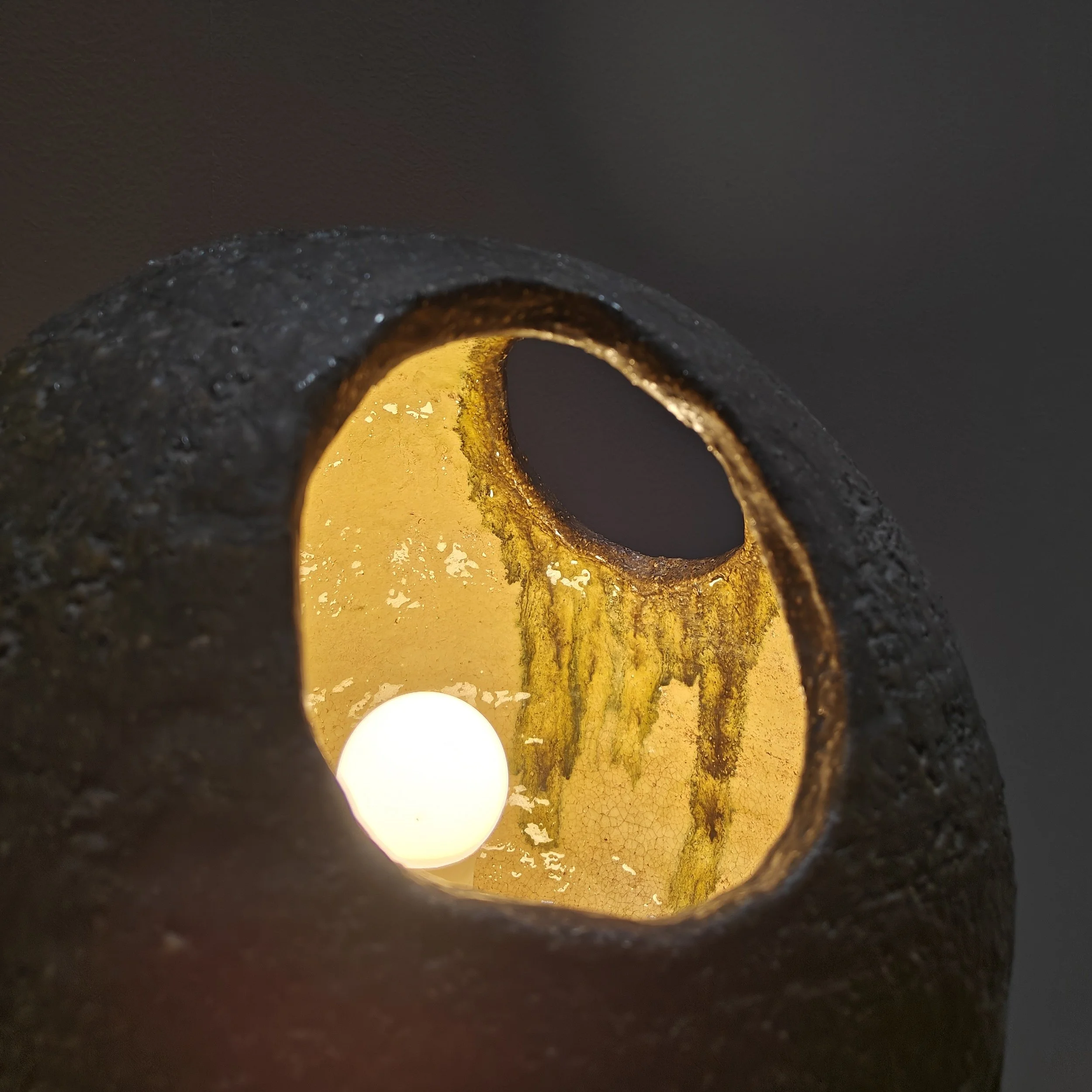 Studiomade lamp with glazed inside 32x32cm 3.jpg