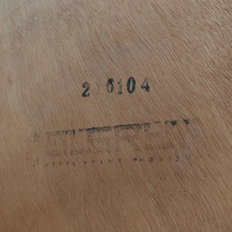 Elsrijk table or desk 6.png