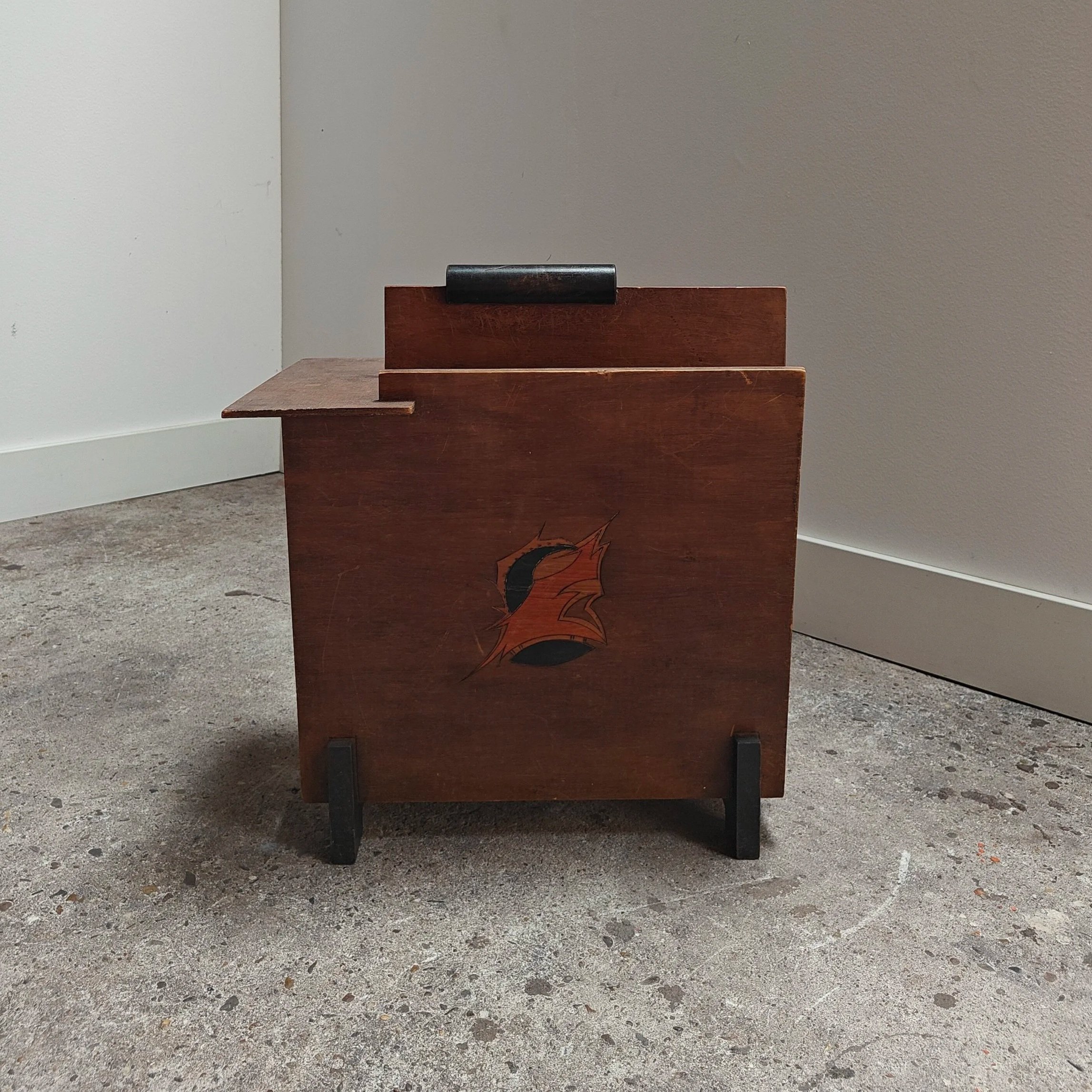 Conrad+Fehr+magazine+rack+1920%27s+10.jpg