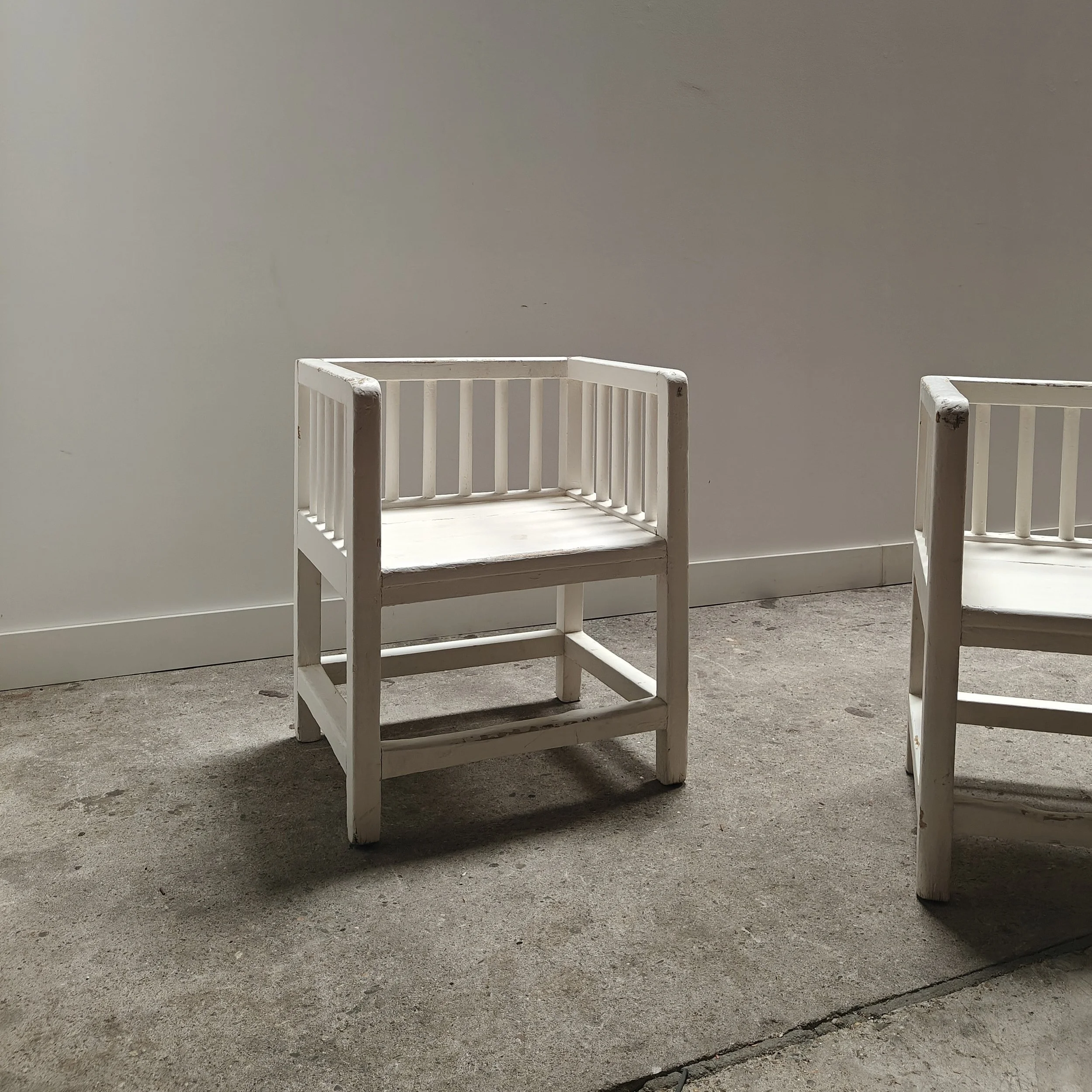 Pair white bauhaus armchairs early 1900s 2.jpg