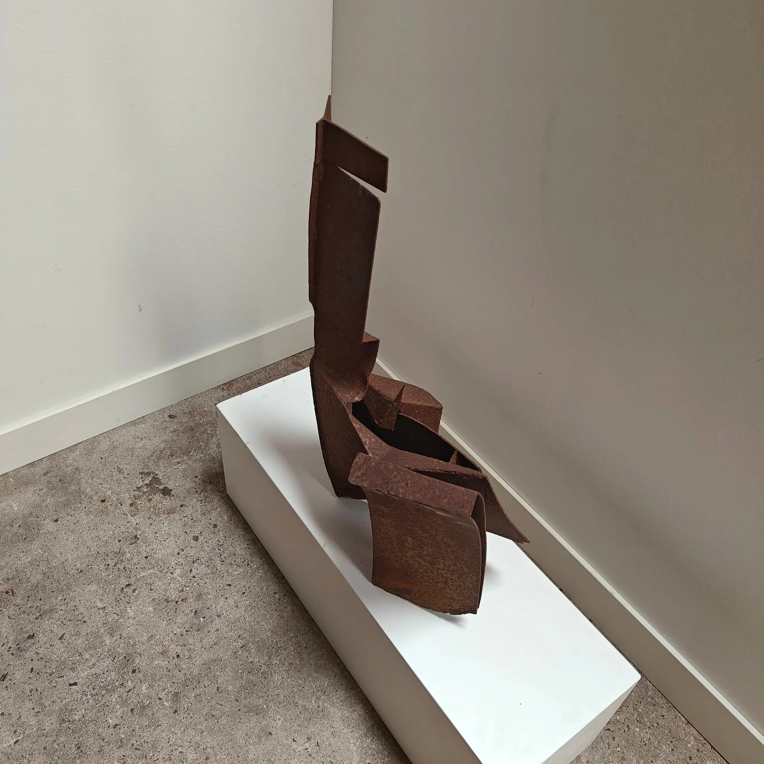 Metal+abstract+sculpture+by+R+Ditmarsch+10.jpg