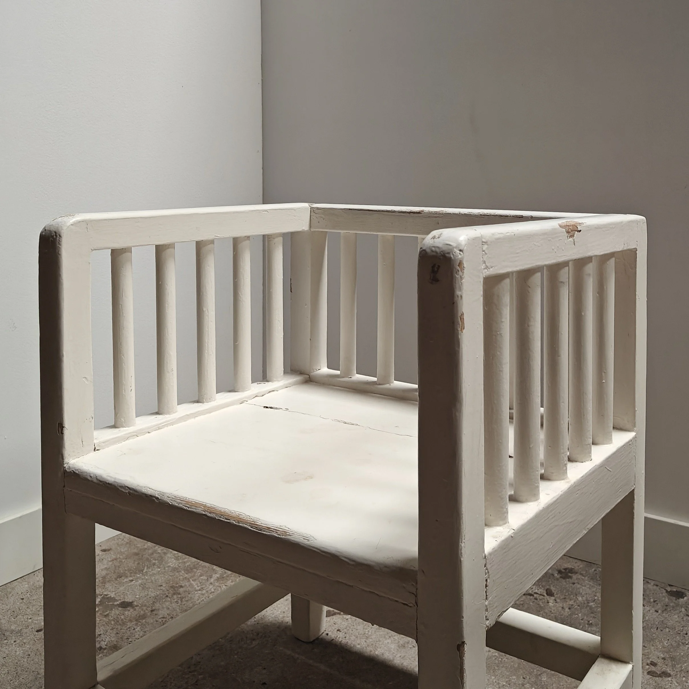Pair white bauhaus armchairs early 1900s 14.jpg