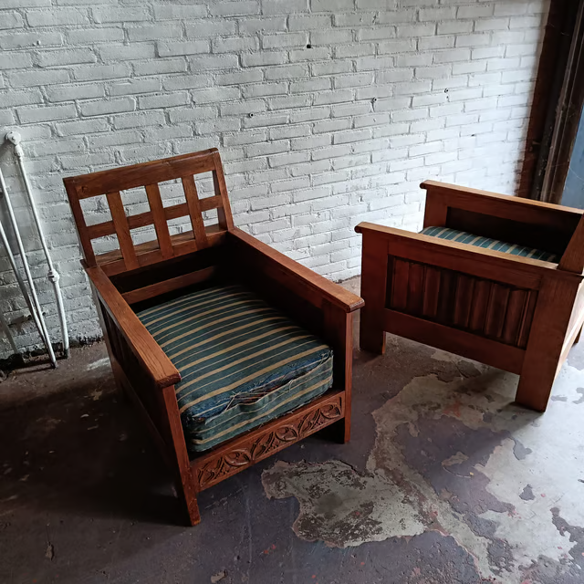 Antique arm chairs 3.png