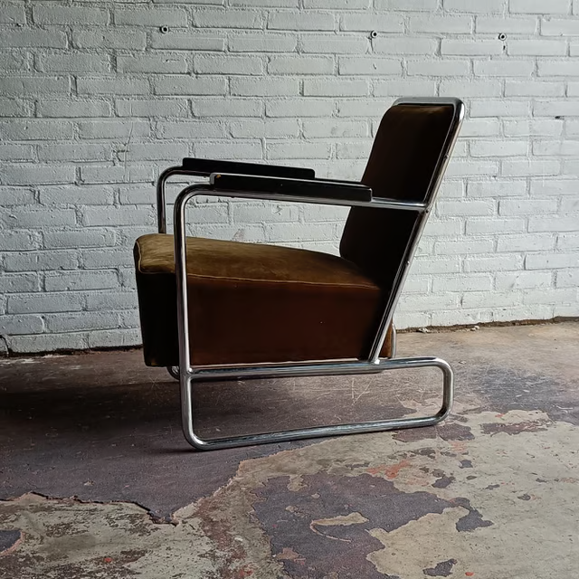 1930s tubular Auping arm chair 4.png