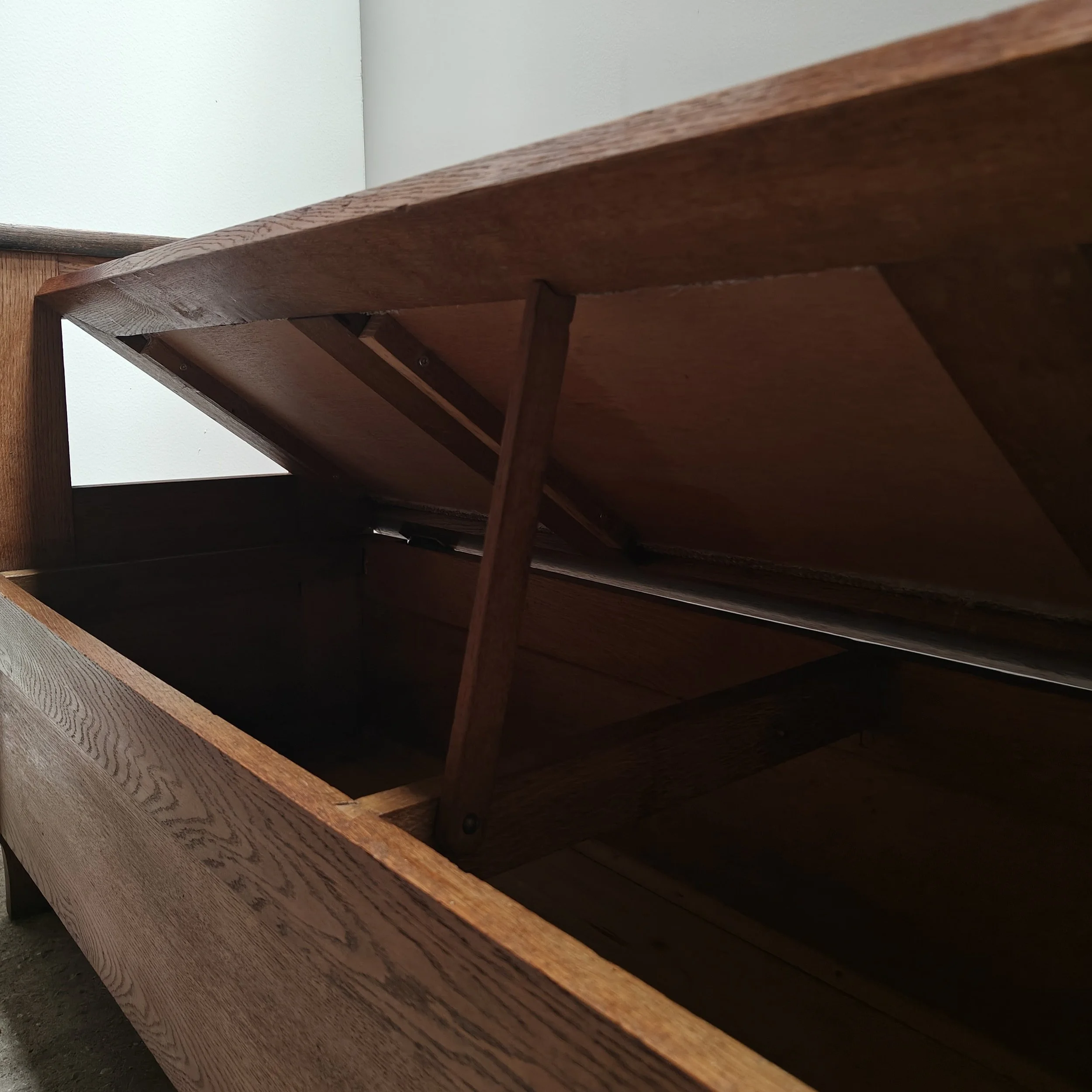 Rare Haagse school bench with storage space 5.jpg