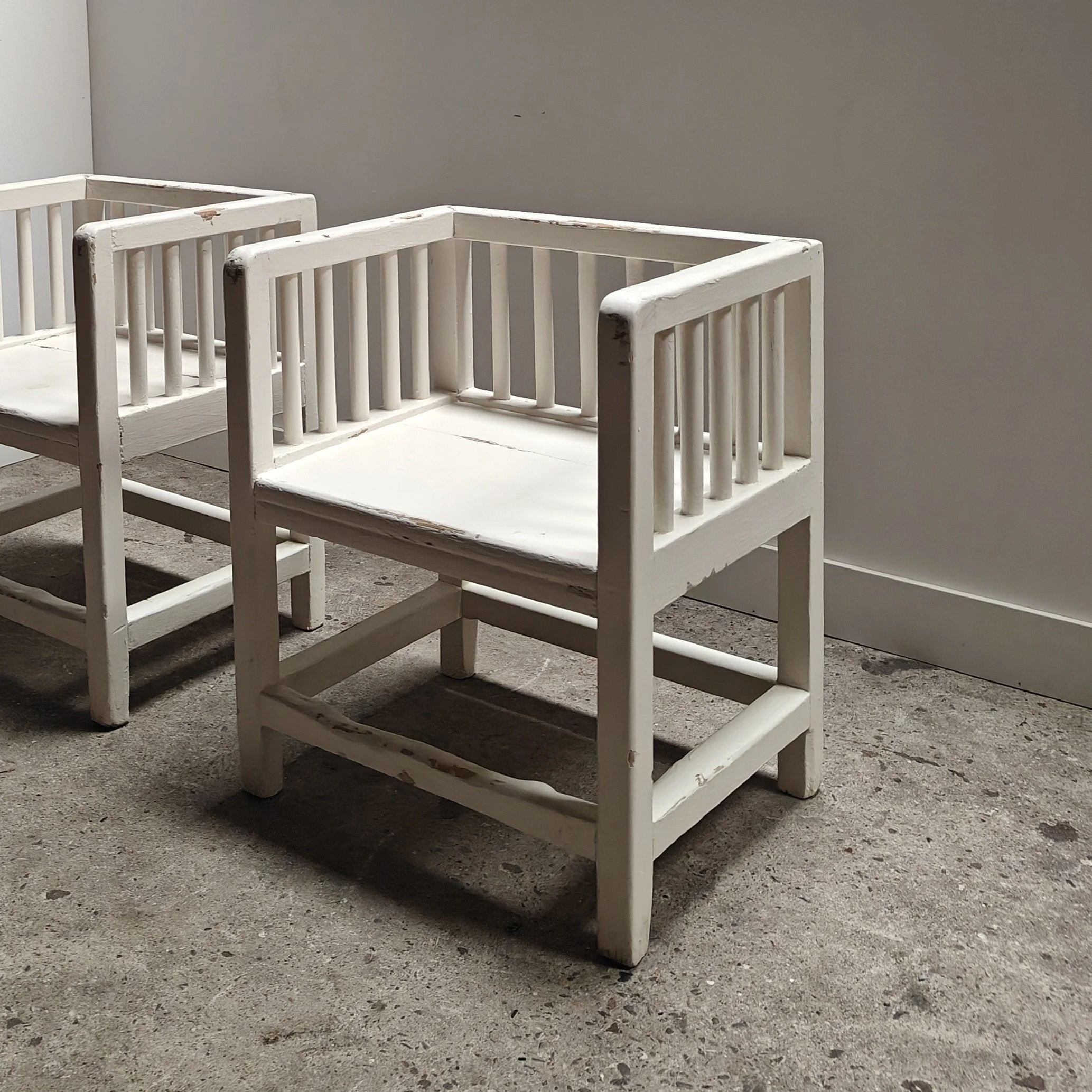 Pair white bauhaus armchairs early 1900s 7.jpg