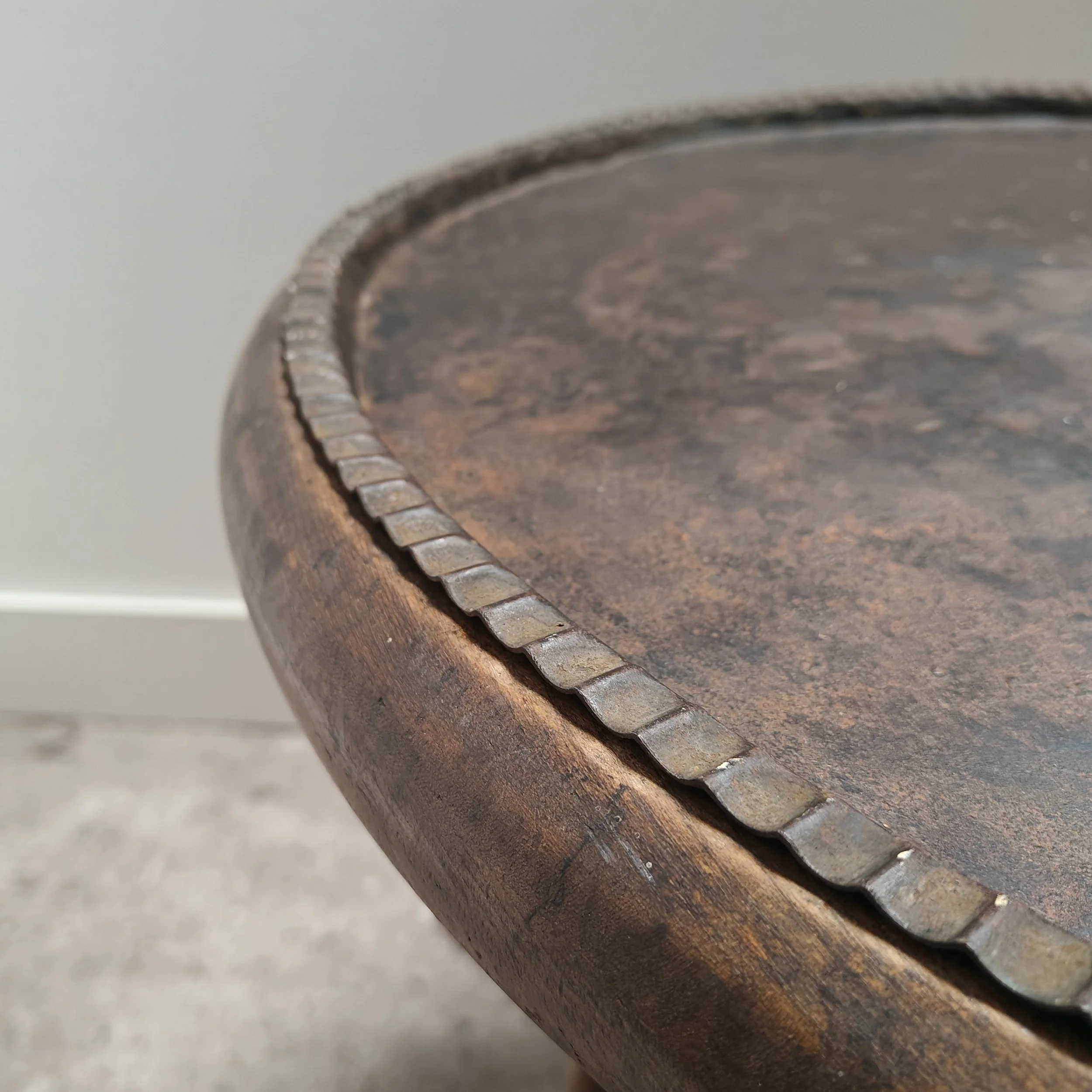 Amsterdamse school sidetable with metal tray h58 w68 8.jpg
