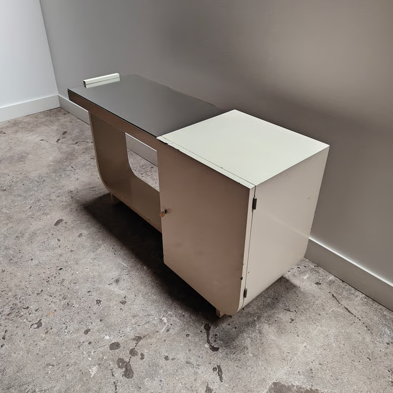 Art deco dressing table 4.png