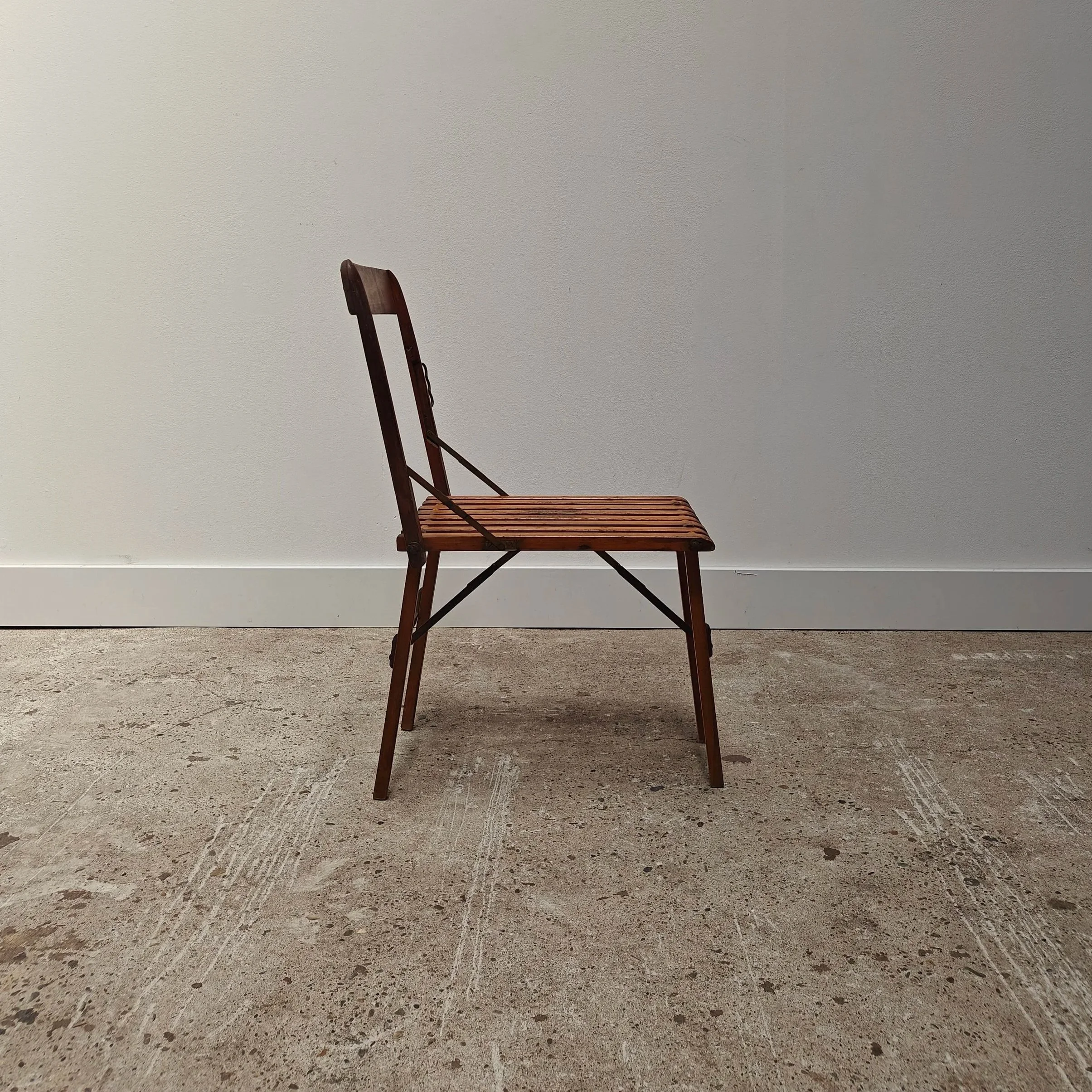 French+folding+park+chair+from+the+1930s+6.jpg