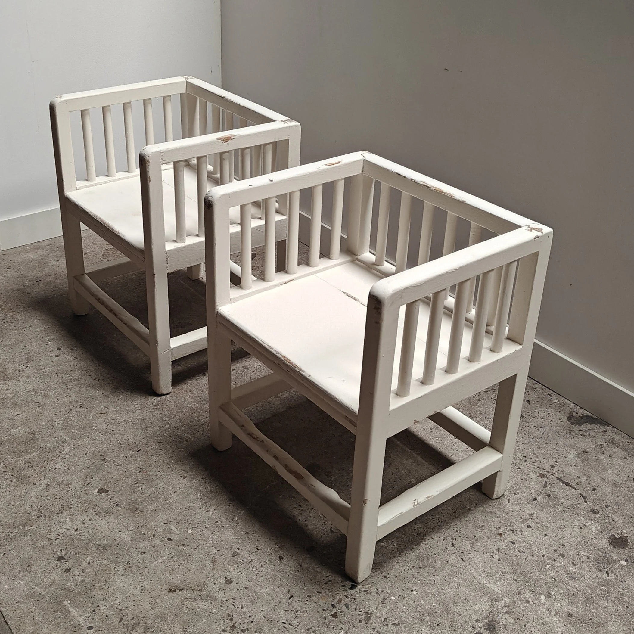 Pair white bauhaus armchairs early 1900s 8.jpg