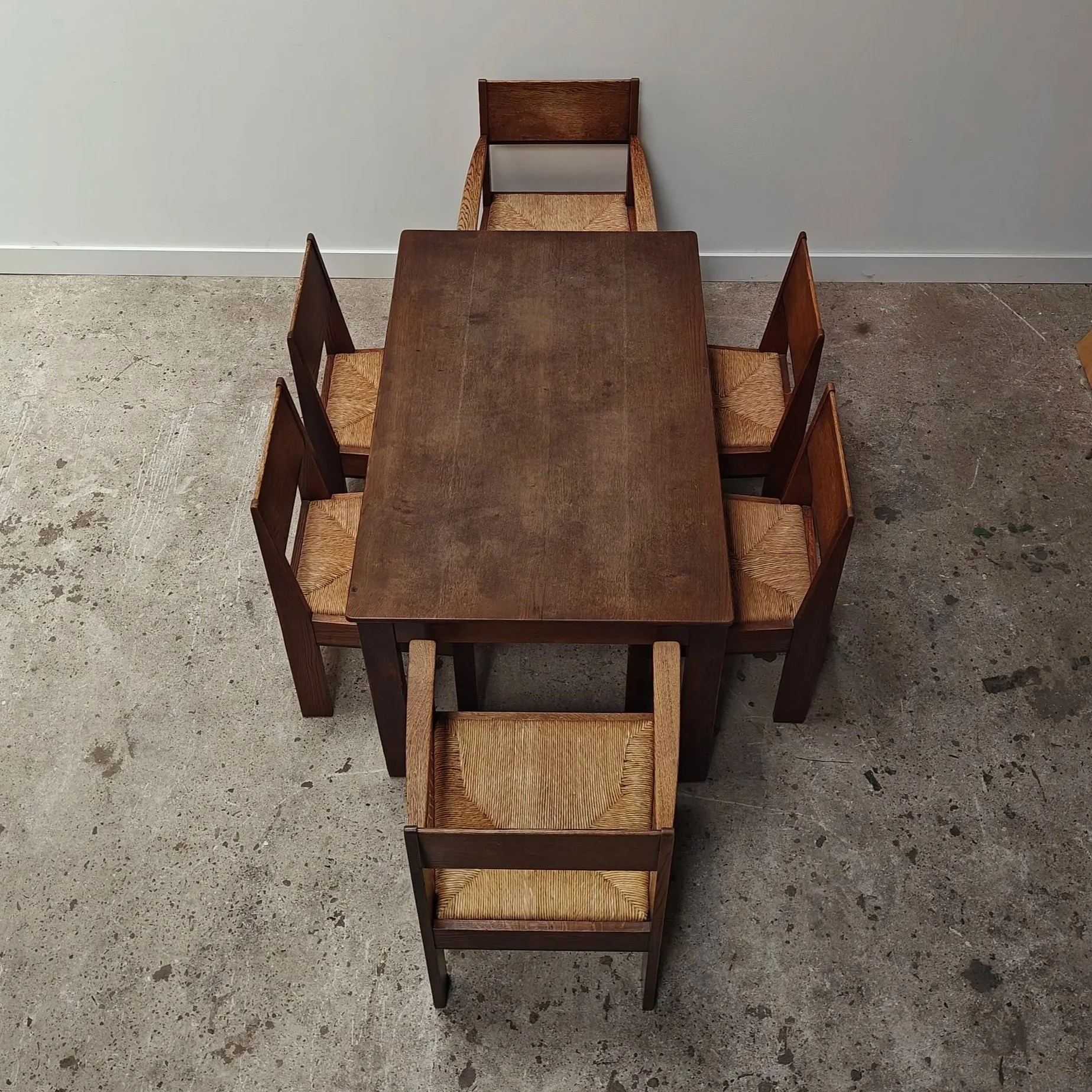 LOV+Oosterbeek+oak+dining+set+with+4+ruch+chairs+and+two+rush+armchair+9.jpg