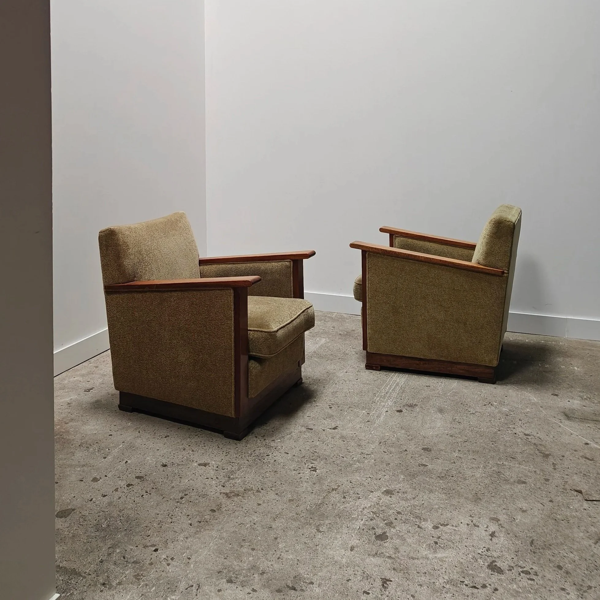 Art deco armchairs in green upholstery