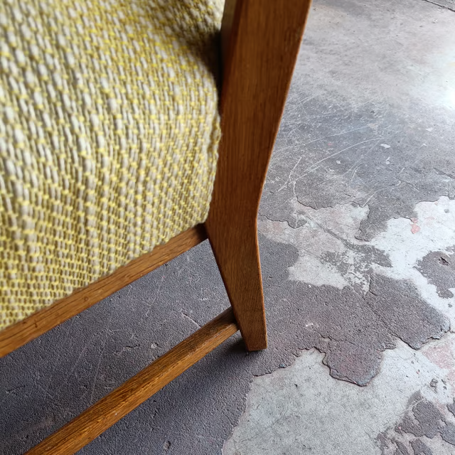 Bas van Pelt easy chair 1940's, close bottom view