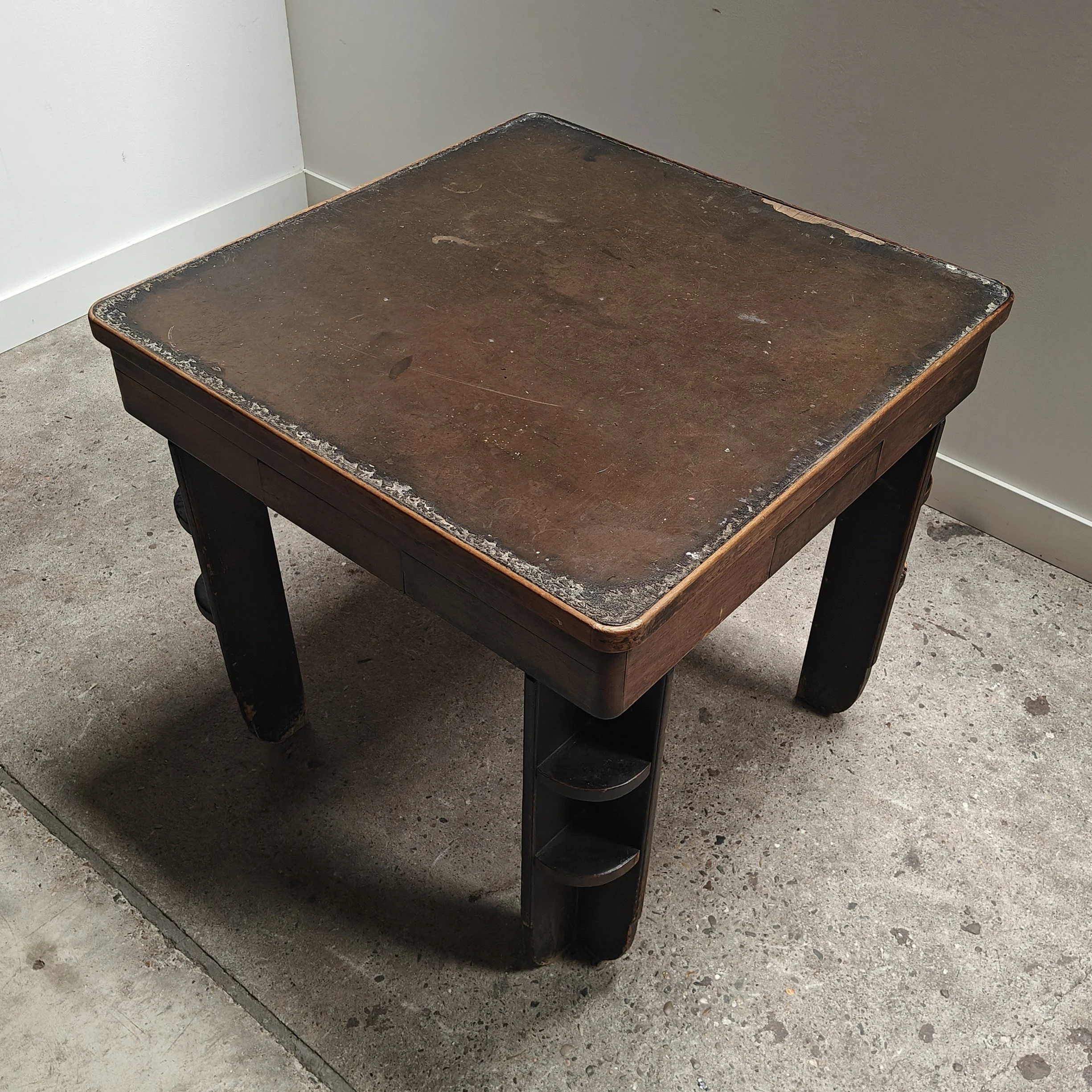 Eastern game table 7.jpg