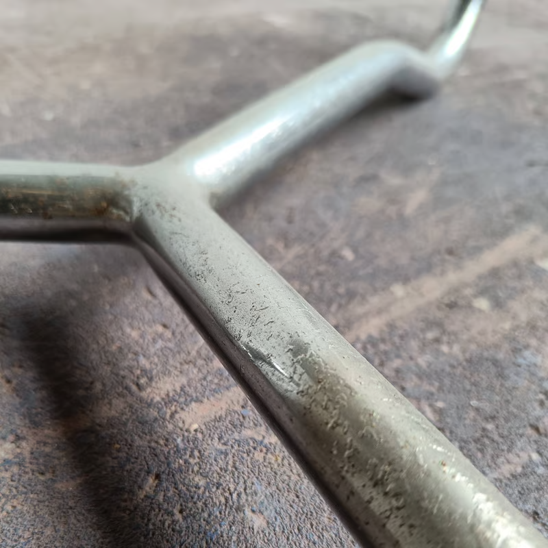 Bas van Pelt tubular armchair with sidetable 17.png