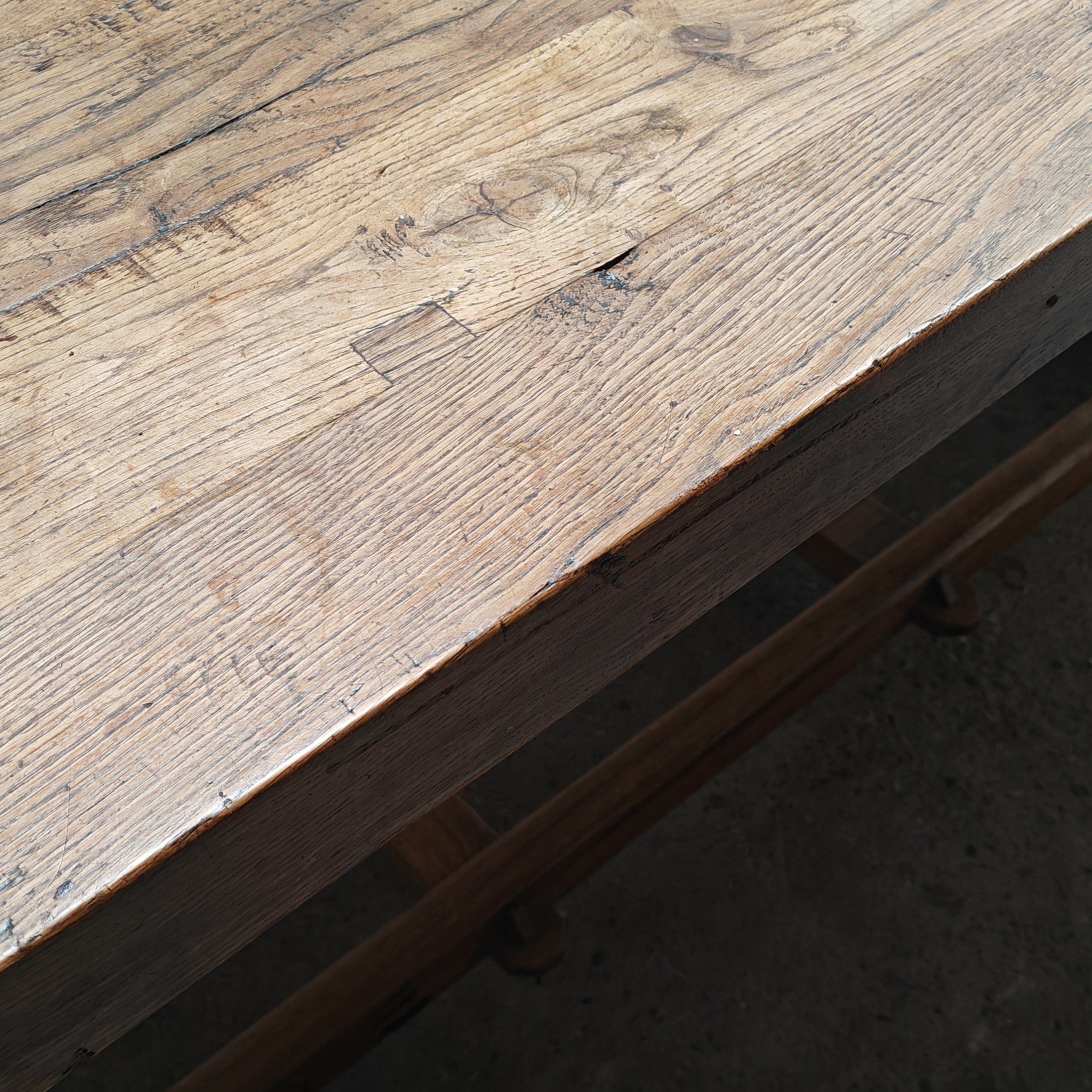 Custom solid dining table 247x87 h76 7.jpg