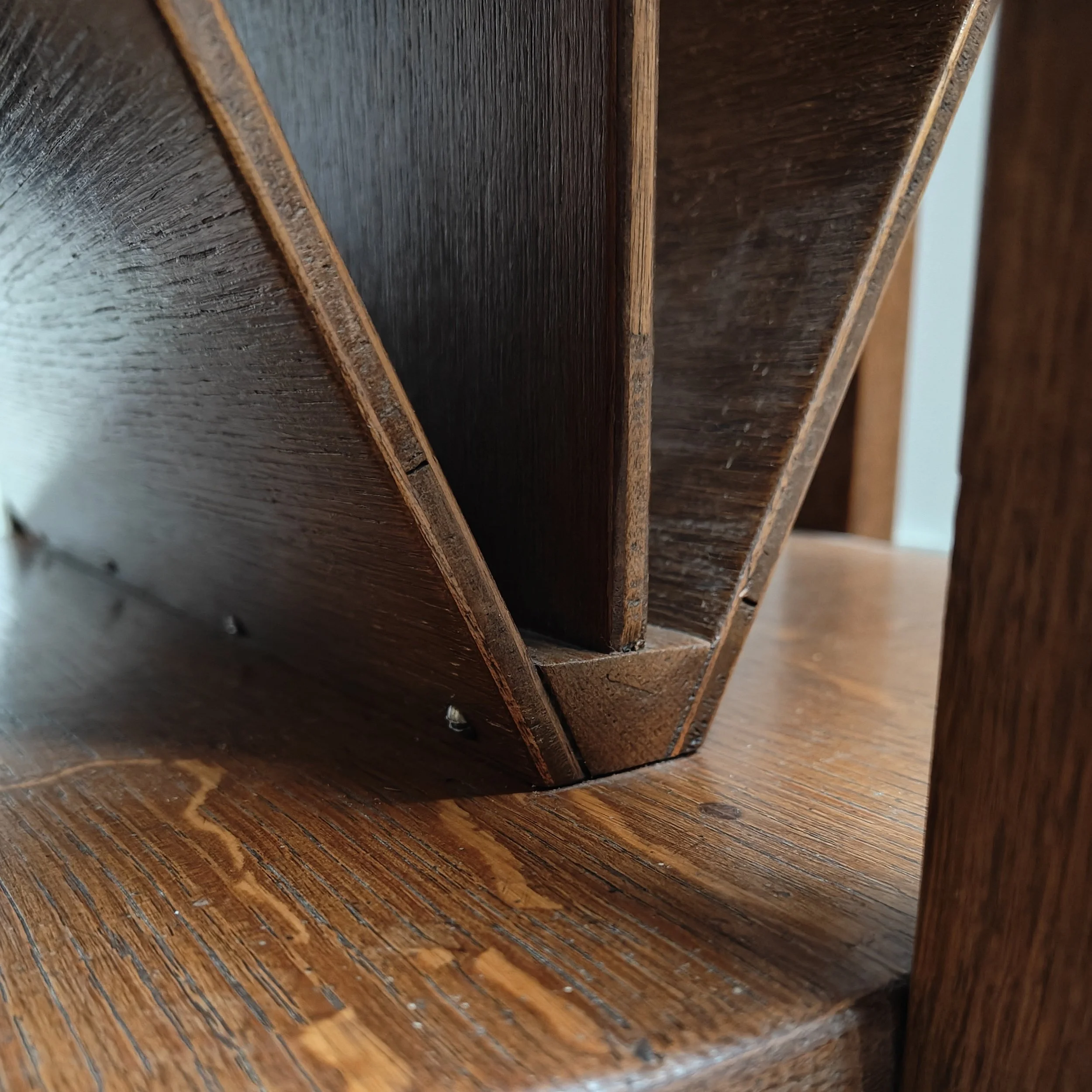 Round AmsterdamSchool sidetable with magazine rack 8.jpg