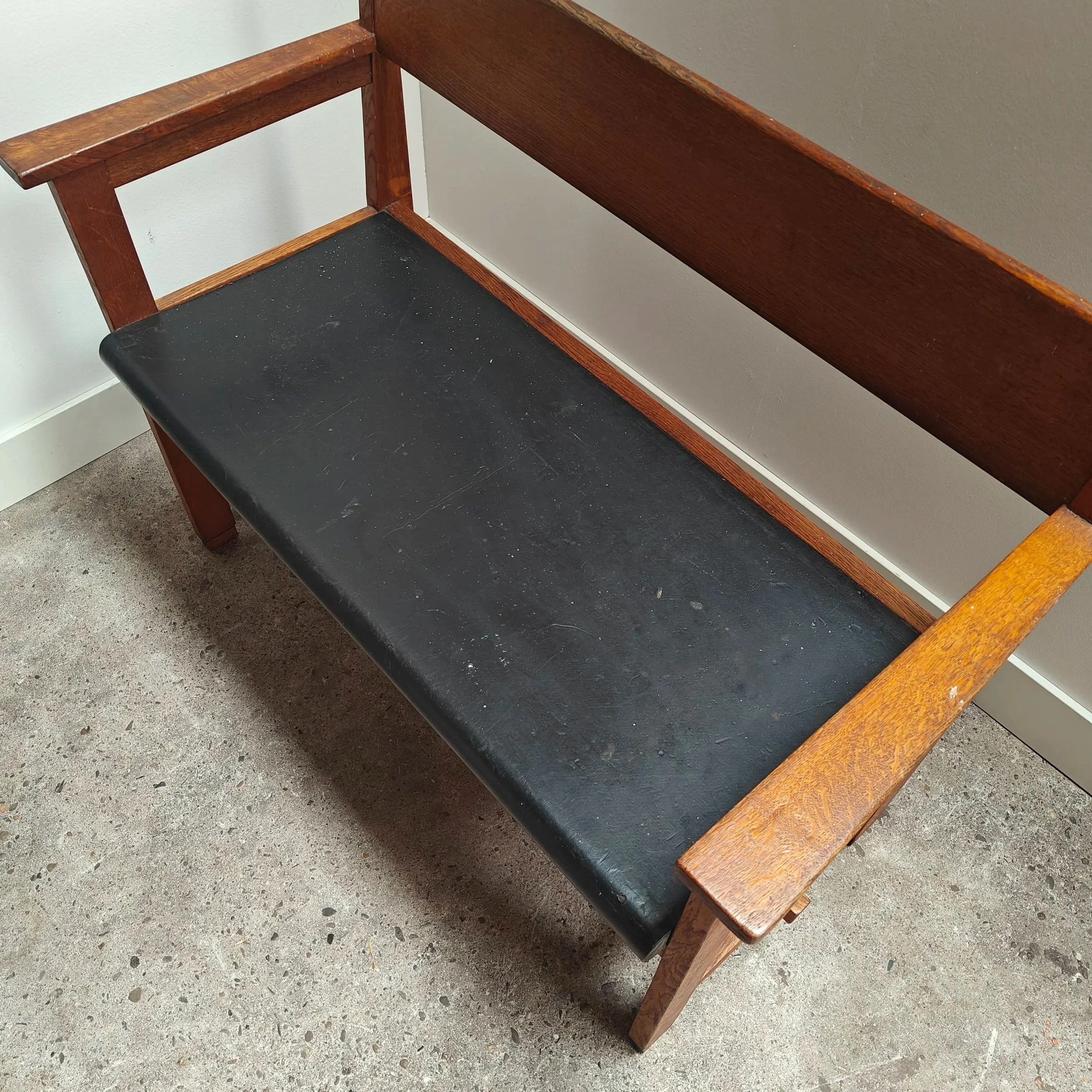 Haagse+School+bench+with+black+seat+6.jpg