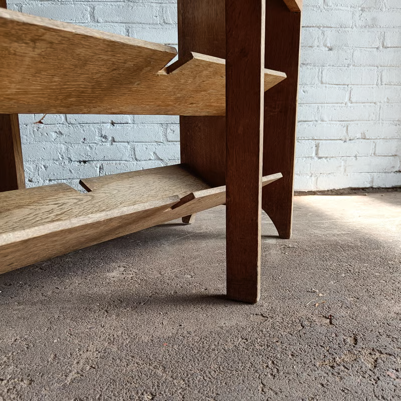 Antique folding table 2.png