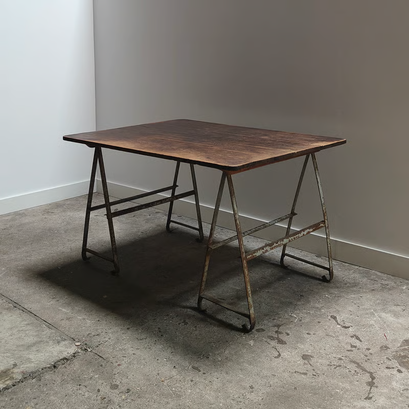 Trestles and plank top table 1.png