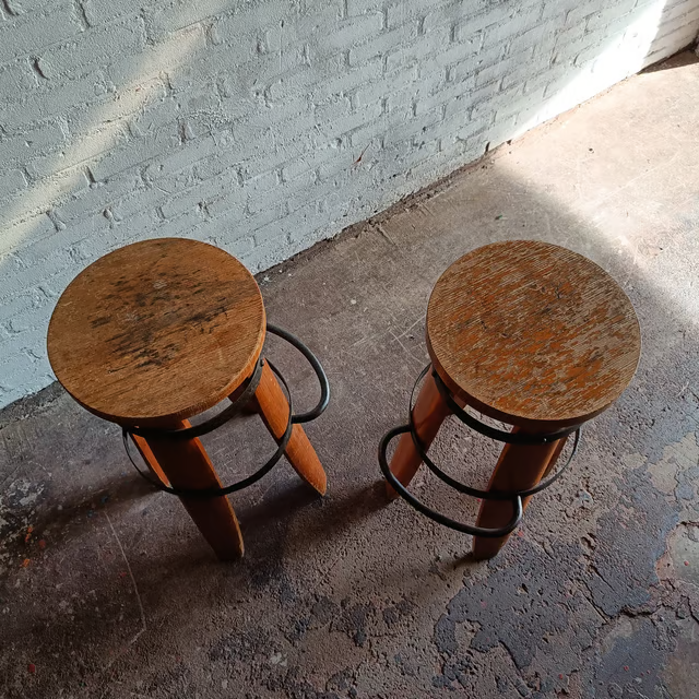 Barrel barstools 1970s, set-2 6.png