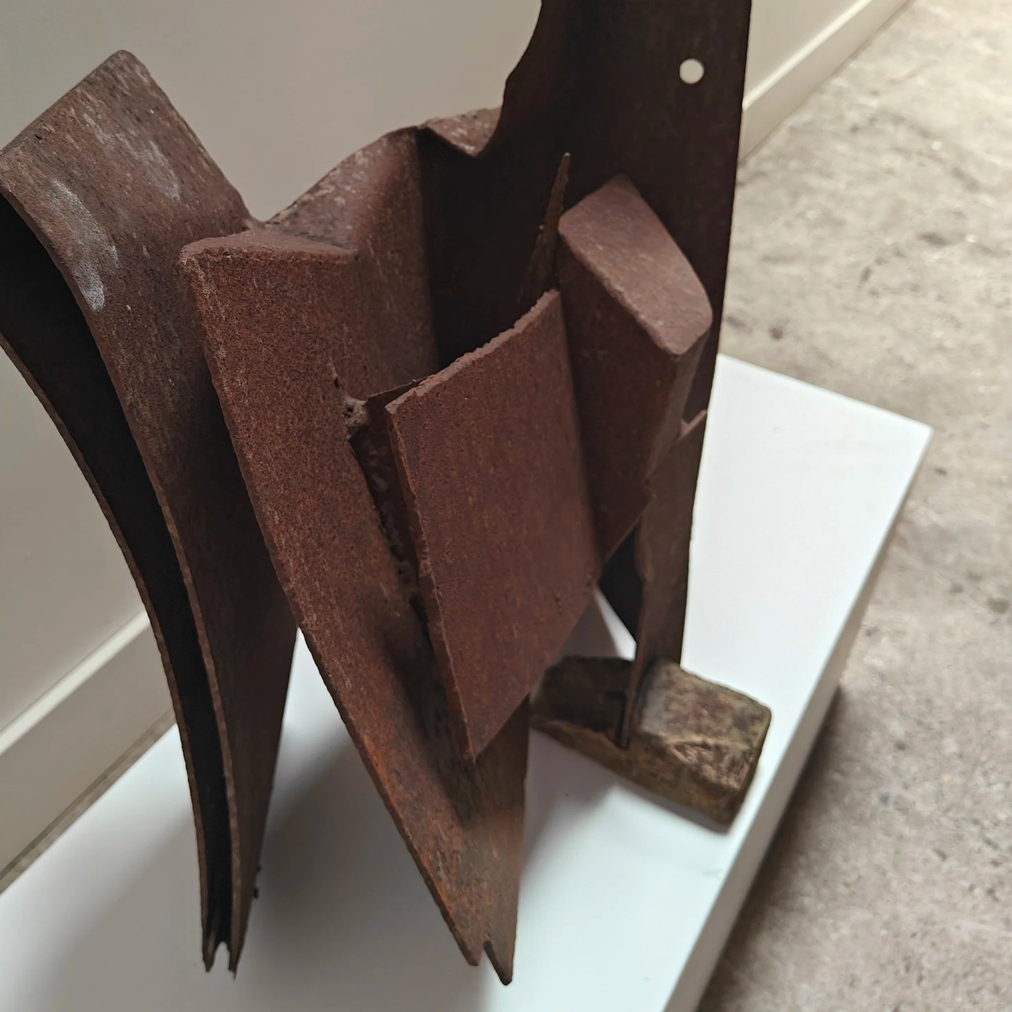 Metal+abstract+sculpture+by+R+Ditmarsch+6.jpg
