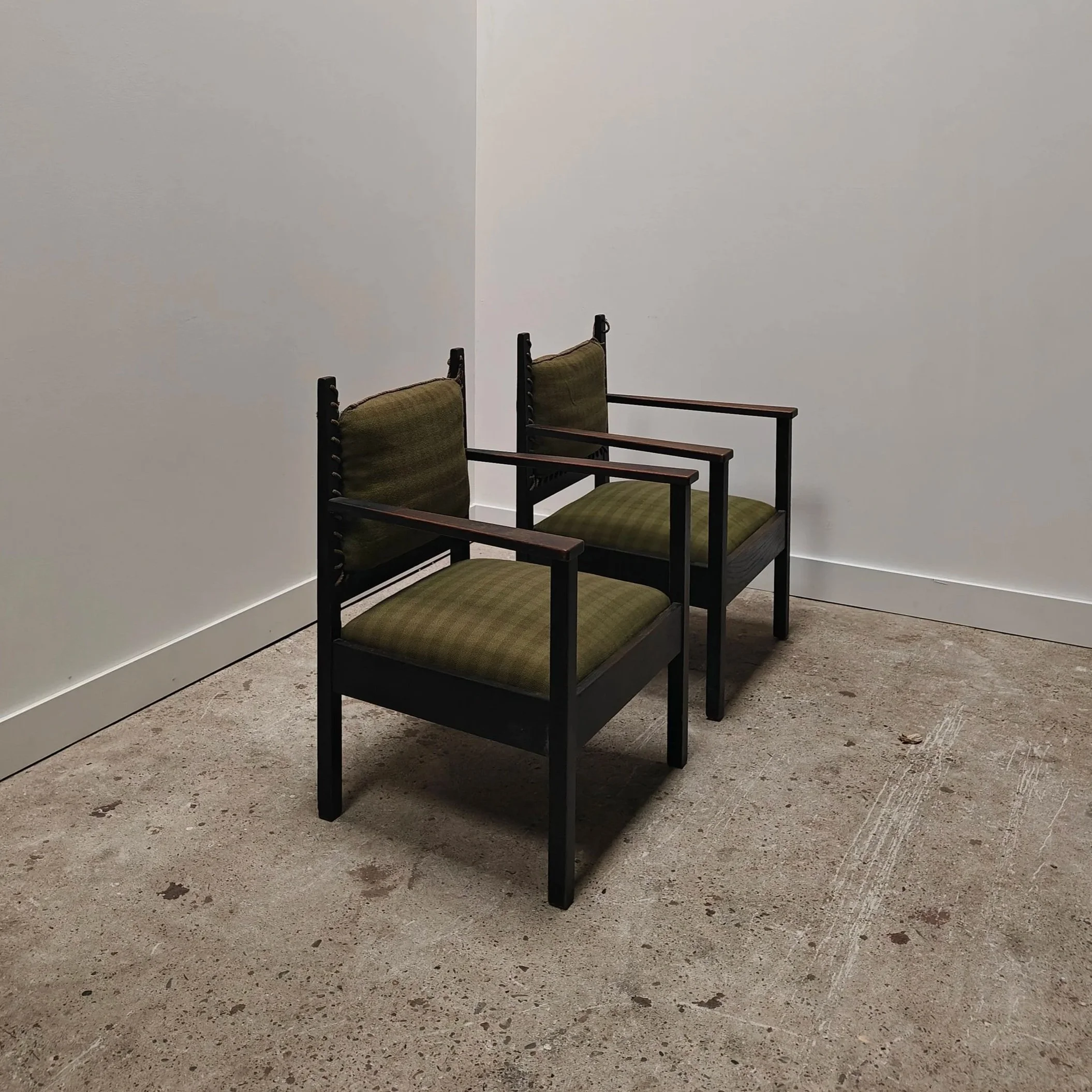 Black modernist LOV Oosterbeek rope back set