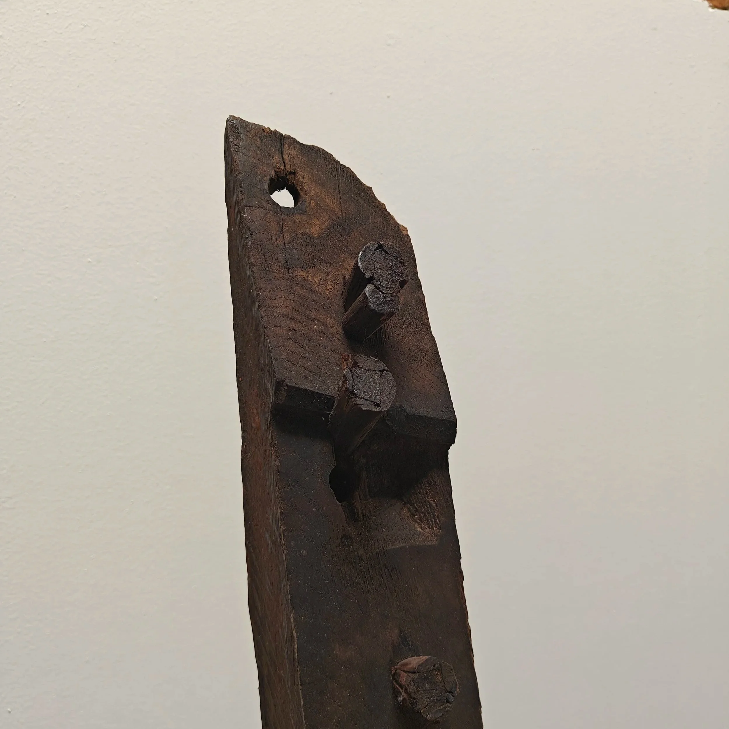 Sculpural+beam+from+1800s%2C+2.20m+long+on+metal+stand+11.jpg