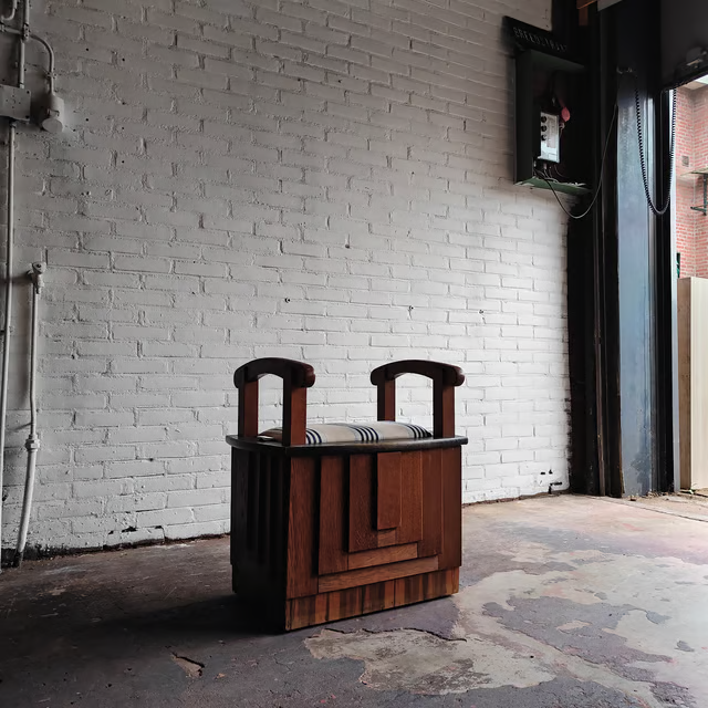 Hallway stool Amsterdamse School 7.png