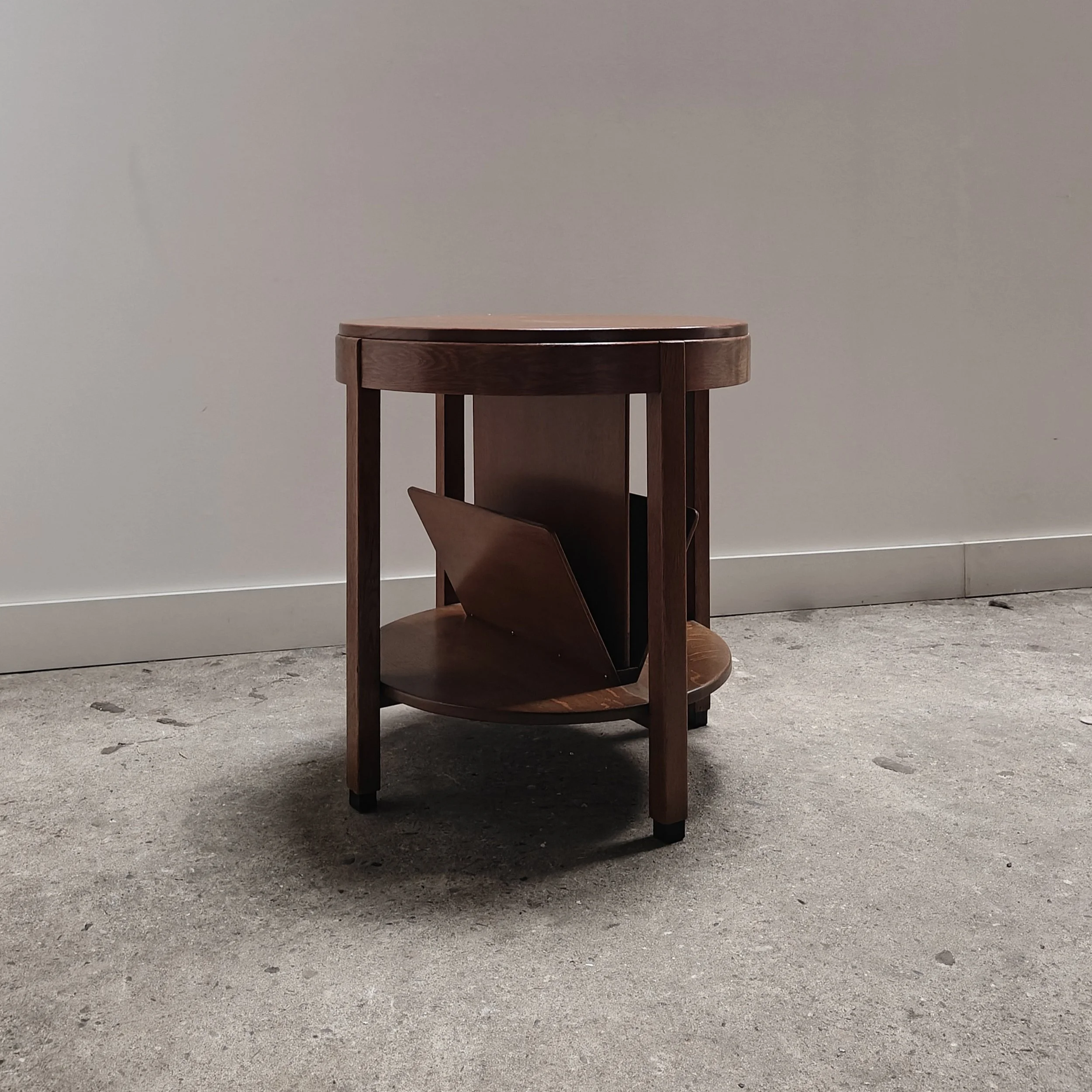 Round AmsterdamSchool sidetable with magazine rack 4.jpg