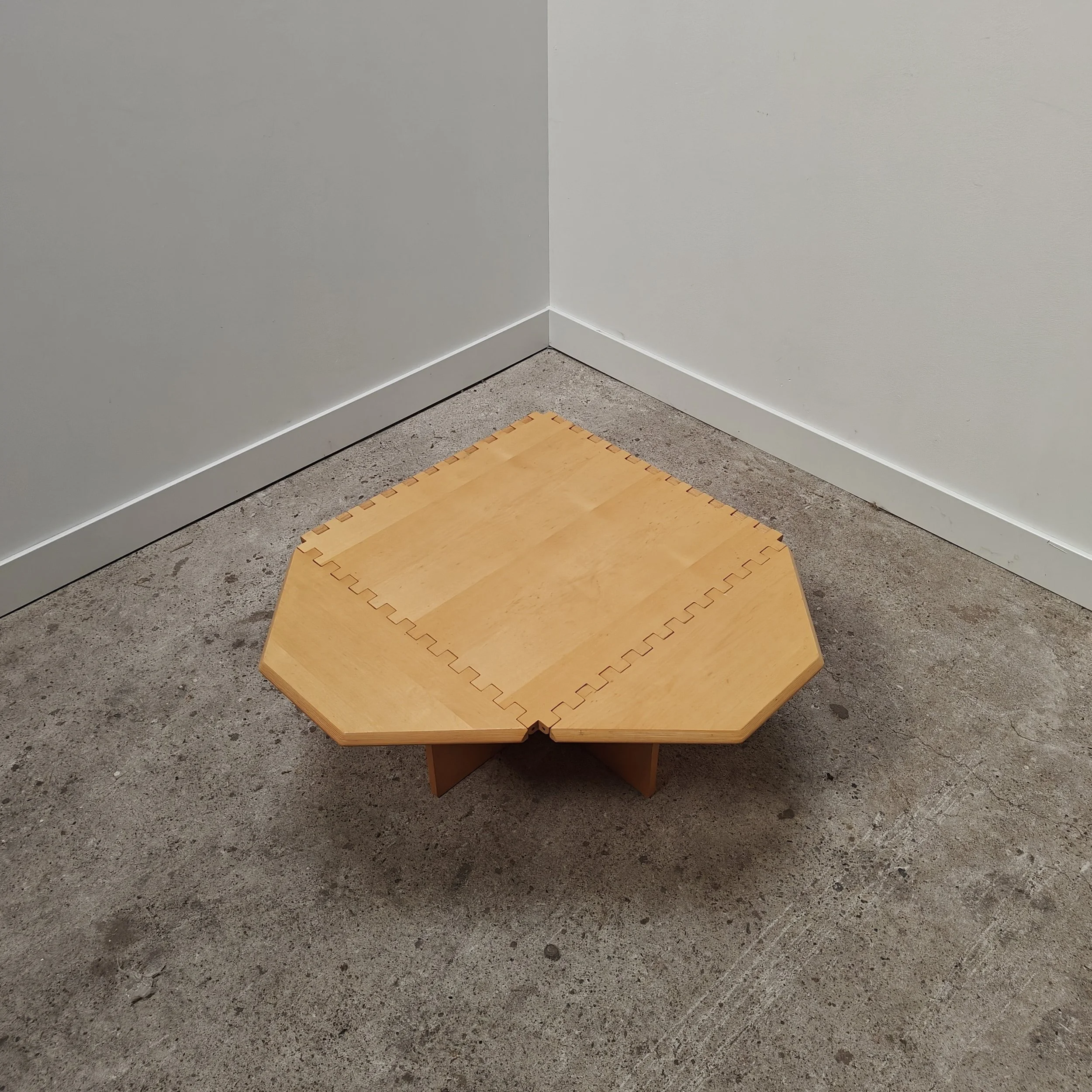 folding coffee table 4.jpg