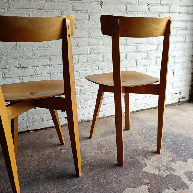 Niko Kralj chairs 6.png