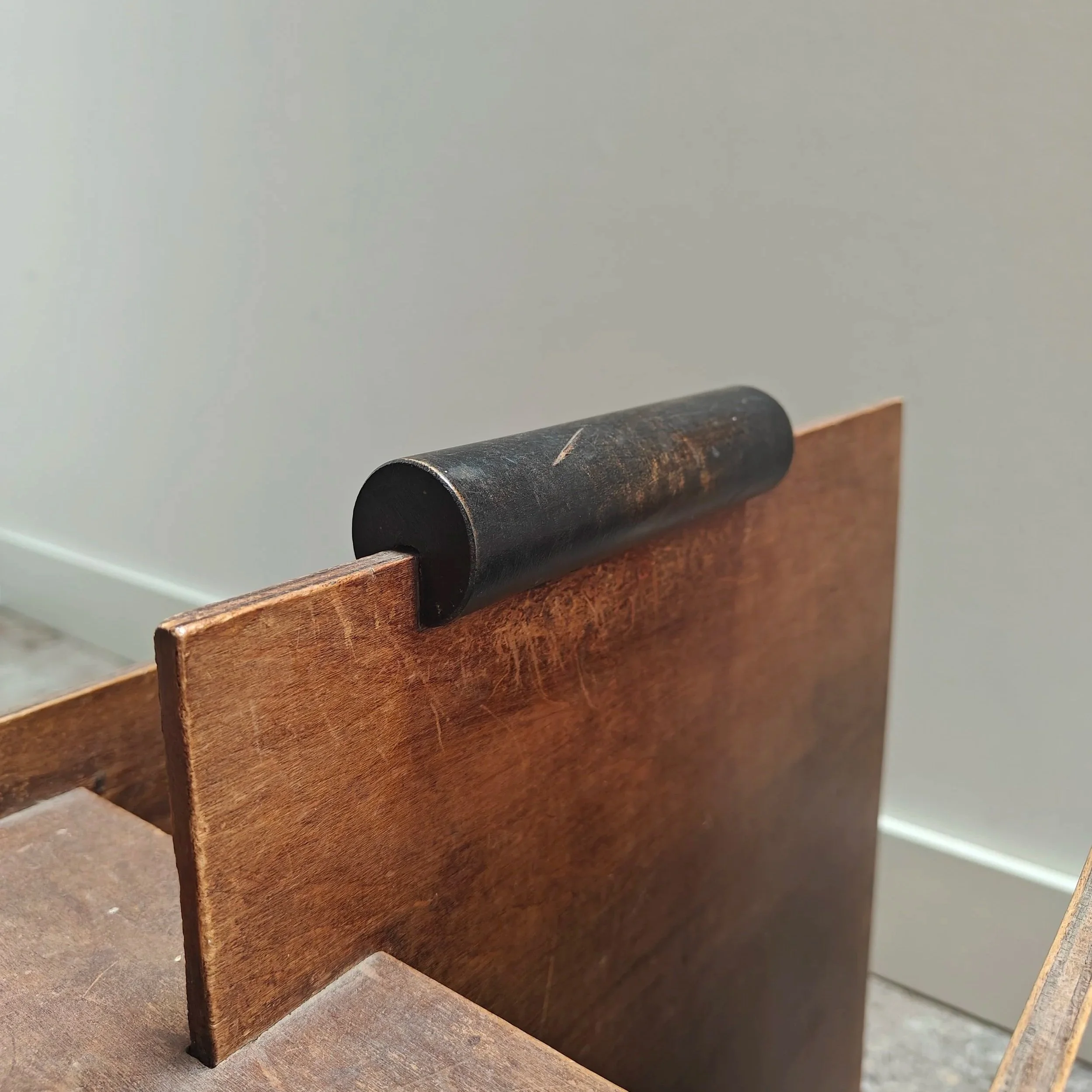 Conrad+Fehr+magazine+rack+1920%27s+6.jpg