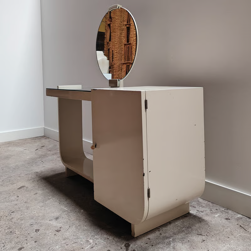 Art deco dressing table