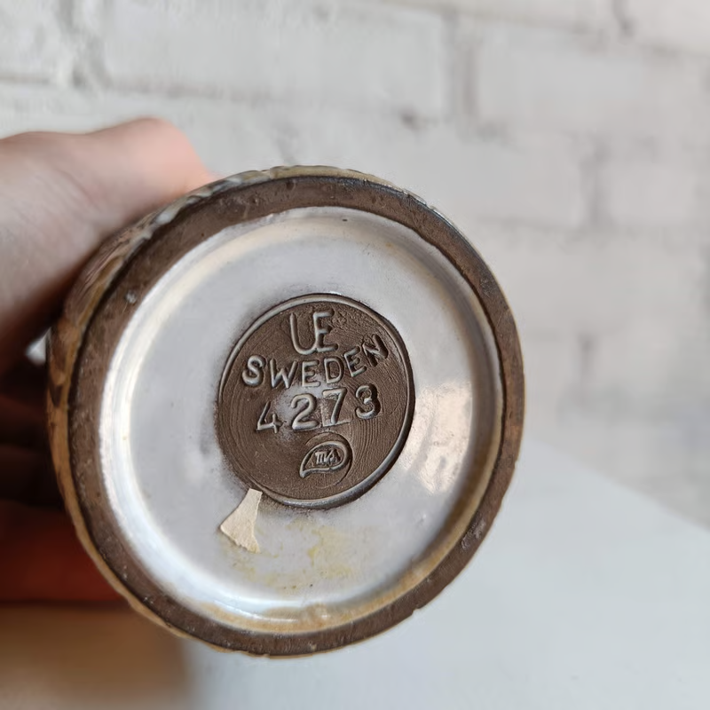 Collection vintage Scandinavian vases 3.png