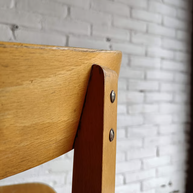 Niko Kralj chairs 12.png