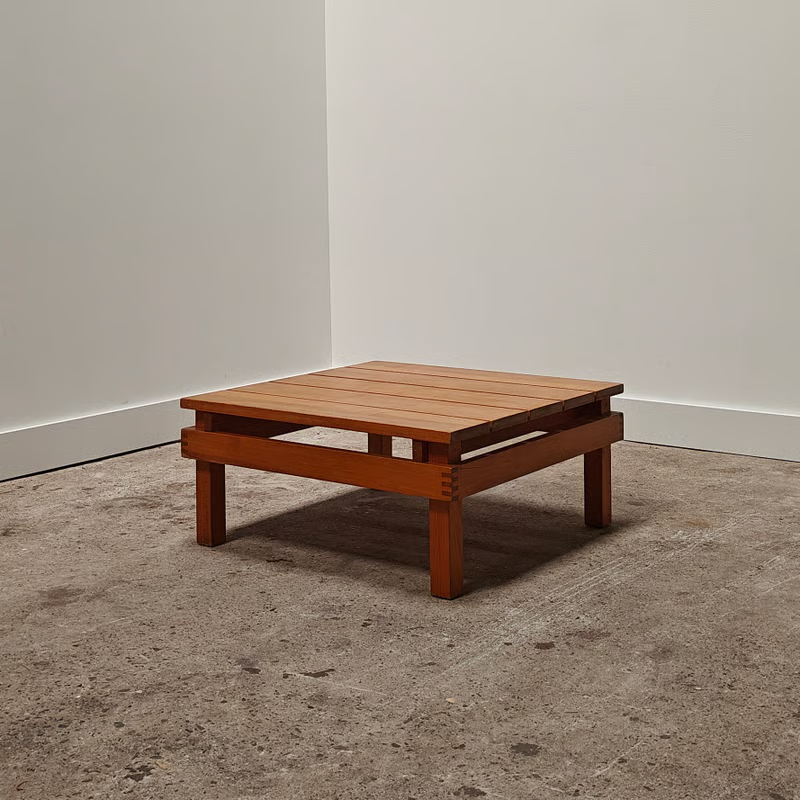 Slatted pine coffee table 8.png