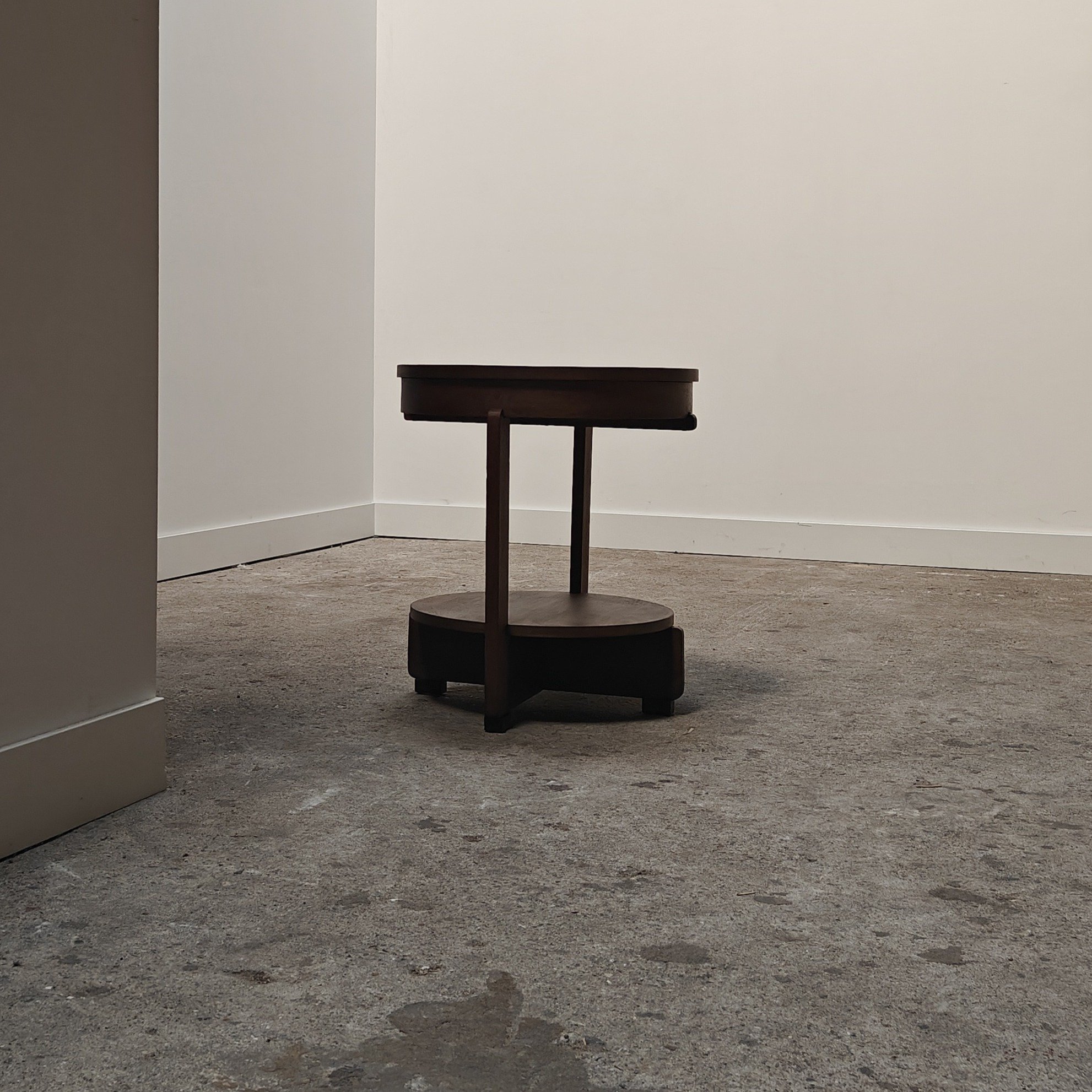 Amsterdam school oak sidetable with semi floating top 3.jpg